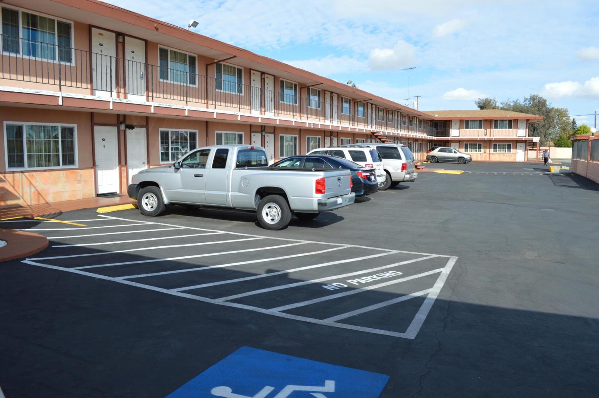 Gateway Inn Fairfield photo 11