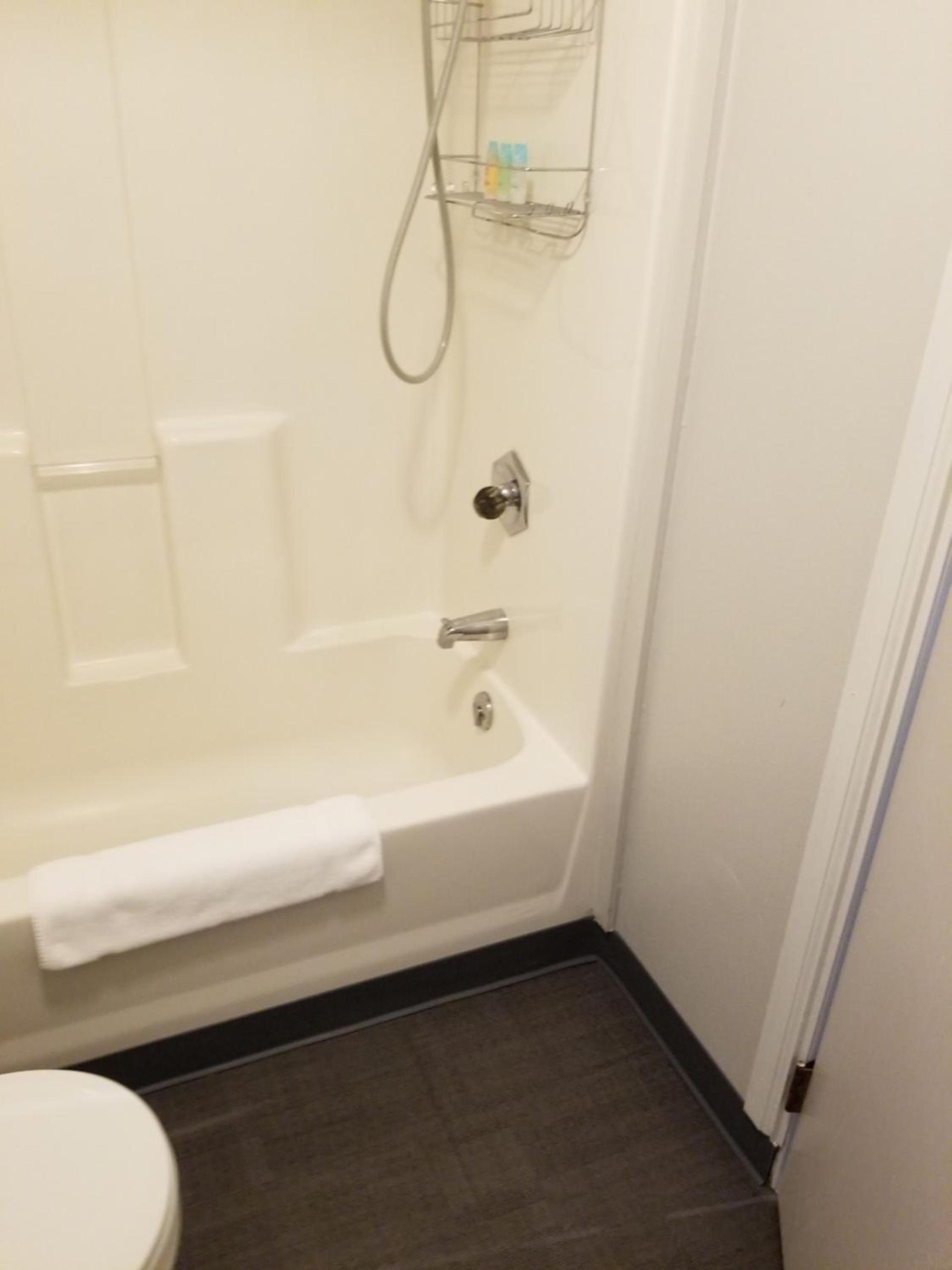 Deep Water Inn photo 4