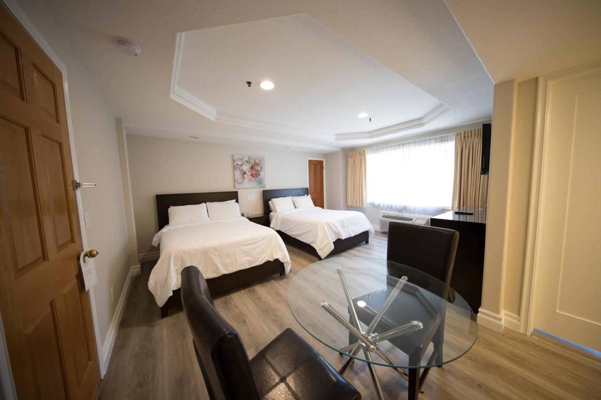 Wilshire Crest Hotel photo 6