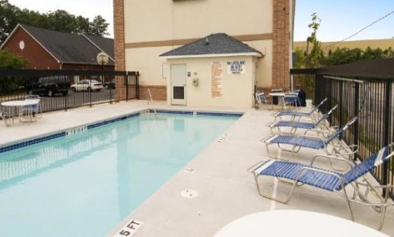 Garden Inn Hotel photo 7