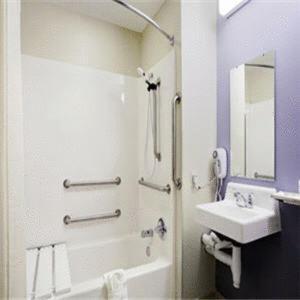 Microtel Inn & Suites by Wyndham Amarillo photo 27