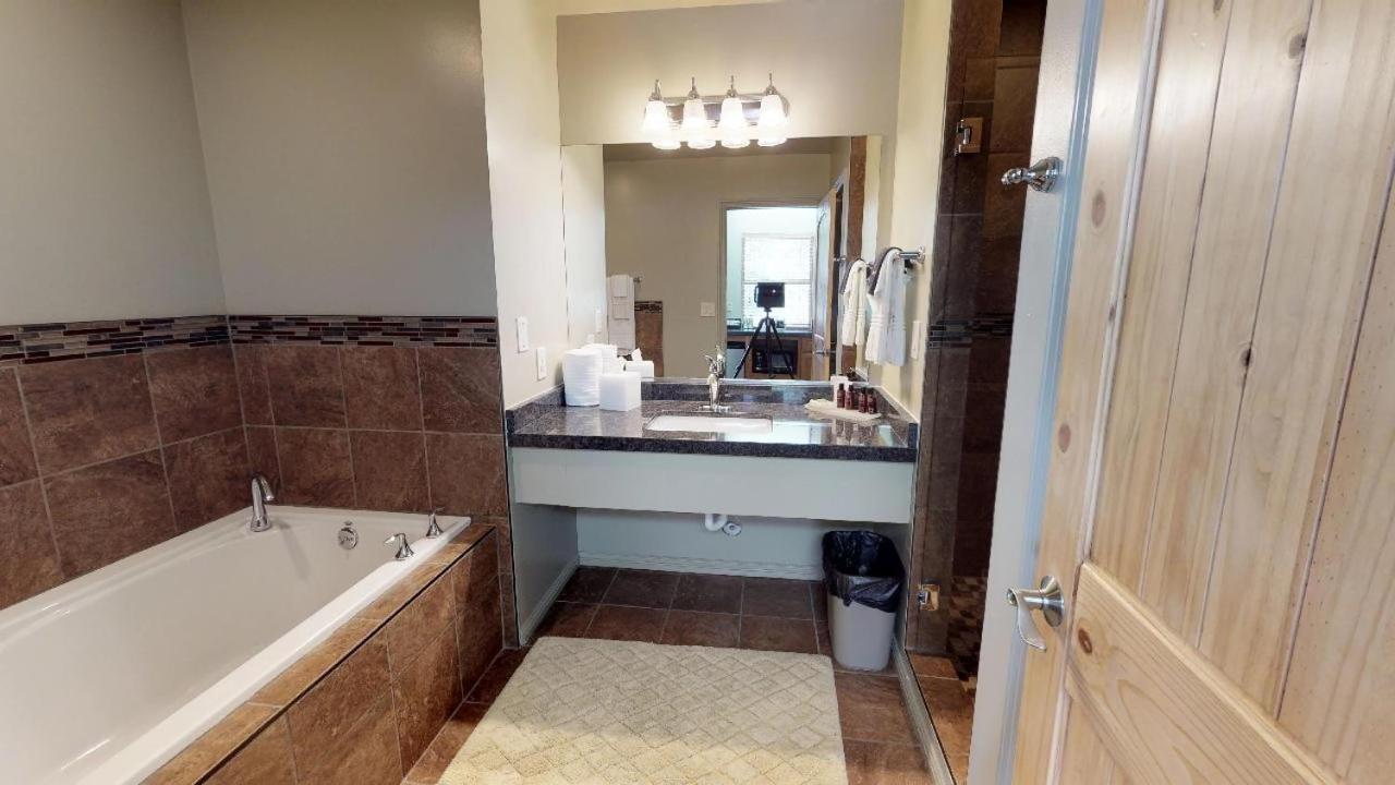 Flanigan`s Resort and Spa photo 42