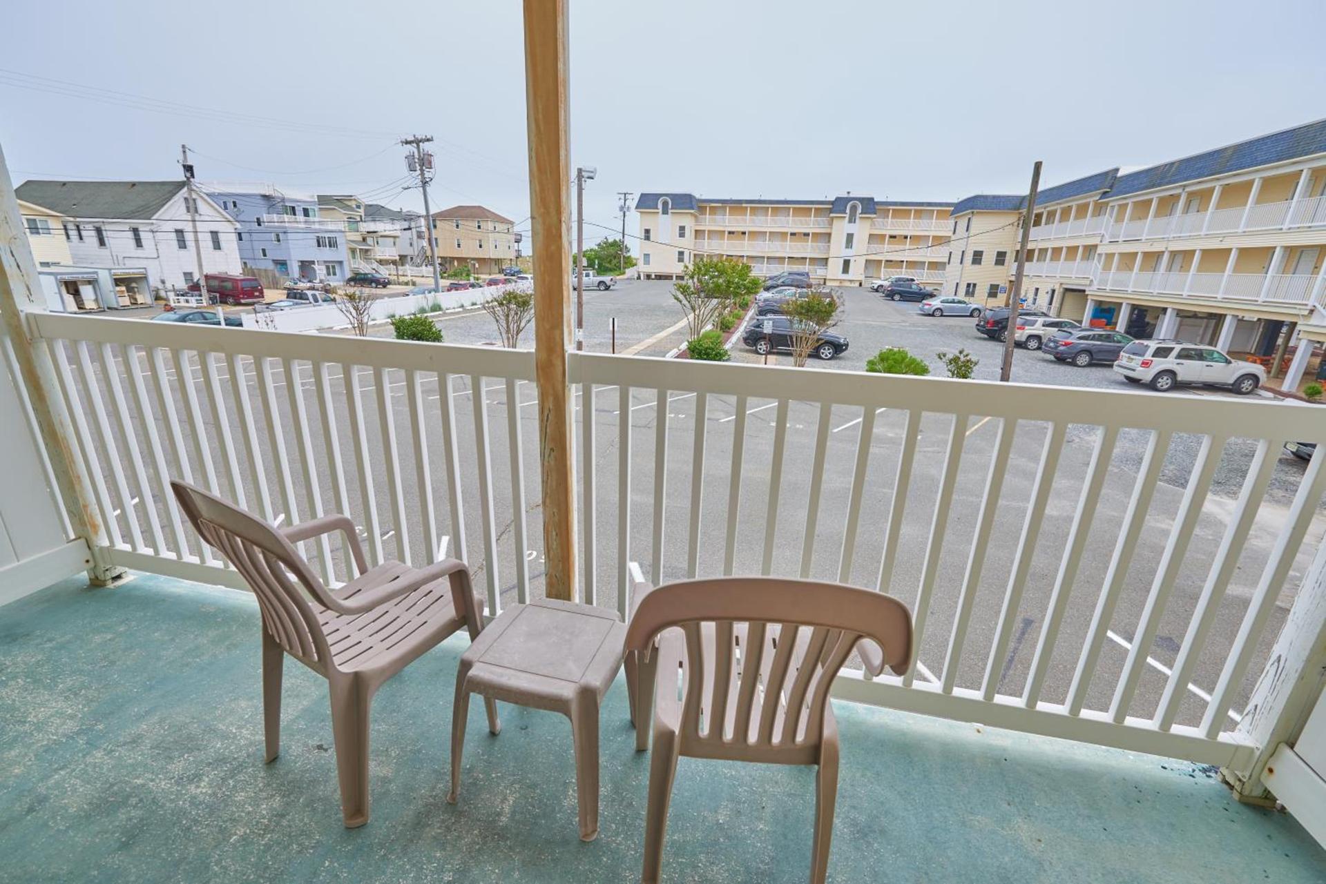 Drifting Sands Oceanfront Hotel photo 3