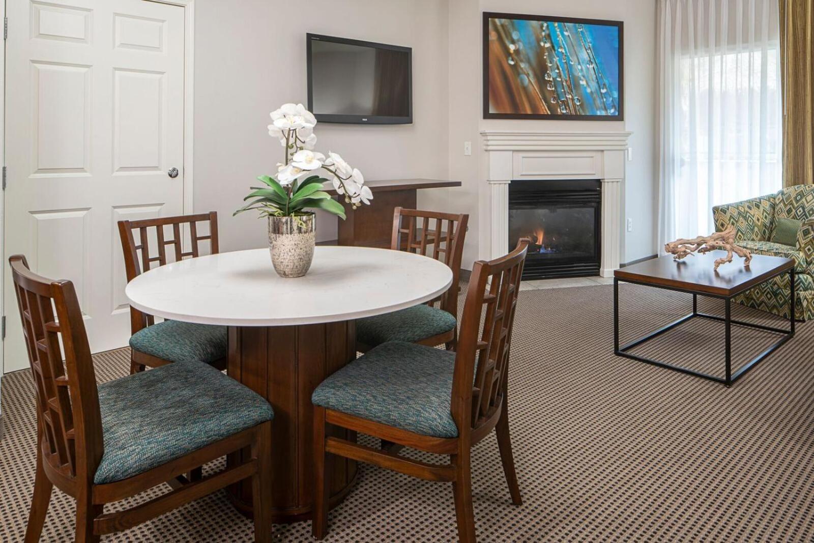Tahiti All-Suite Resort photo 6