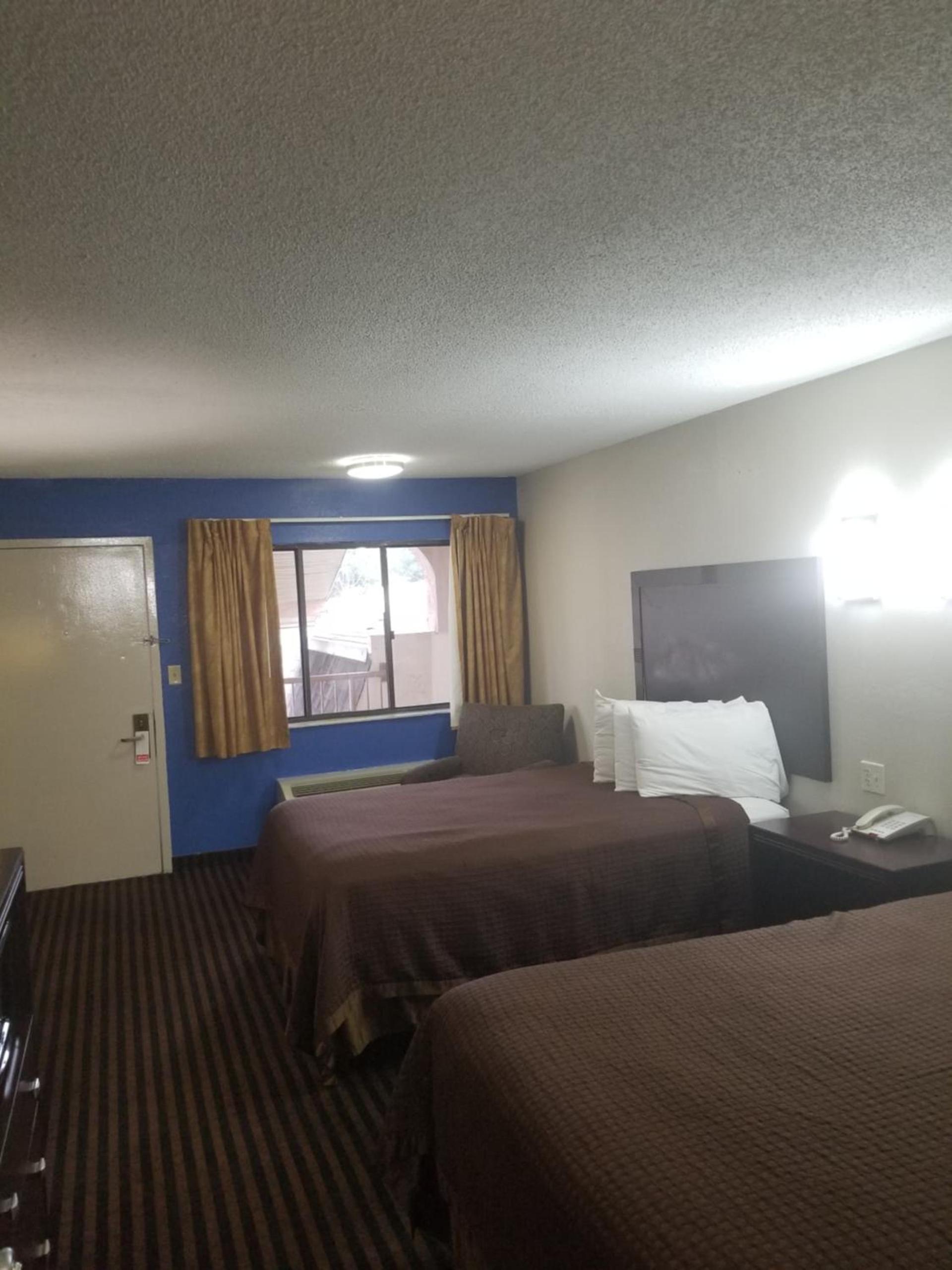 Executive Inn photo 11