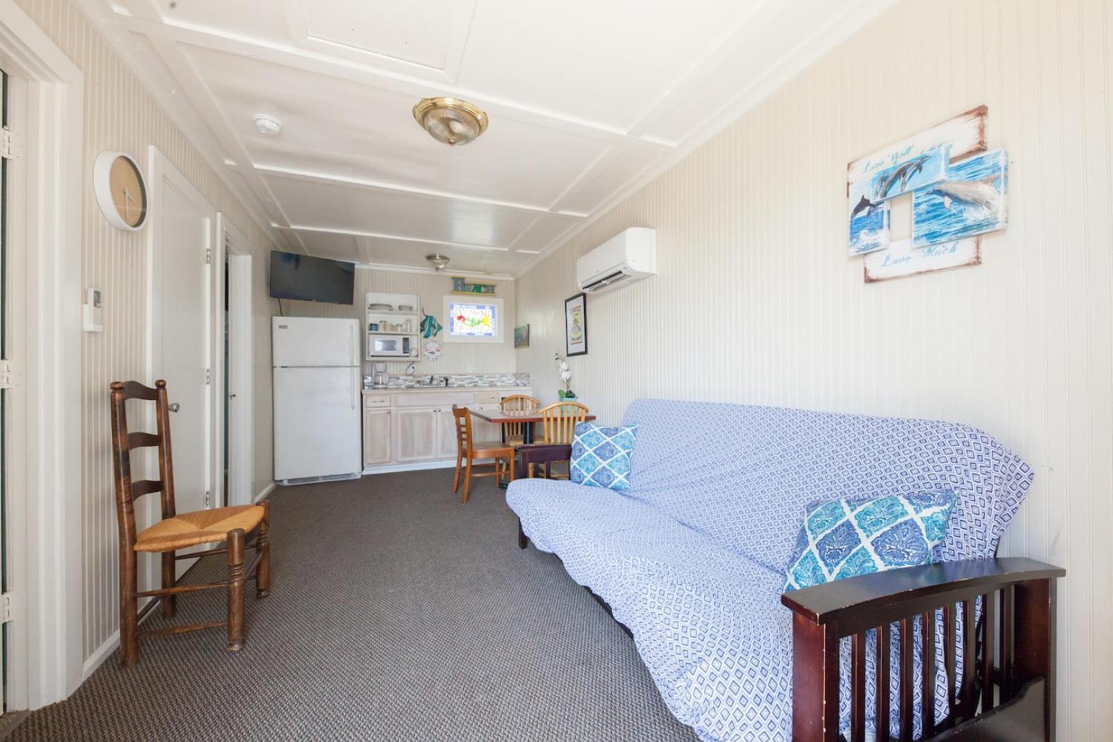 Blue Dolphin Inn and Cottages photo 7