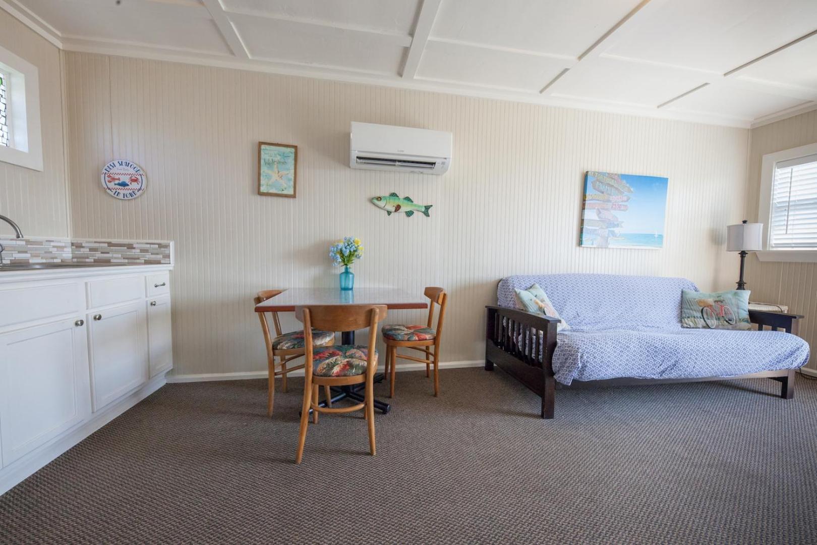 Blue Dolphin Inn and Cottages photo 8