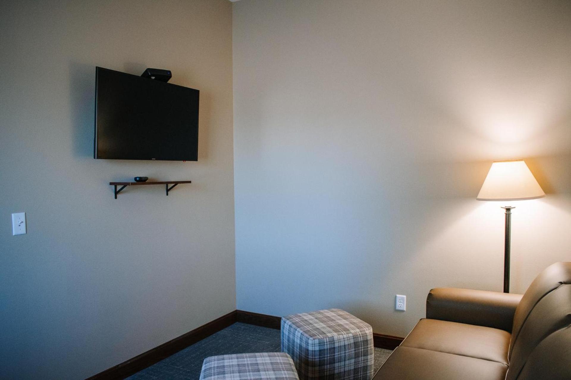 The Lodge at Mauston photo 7