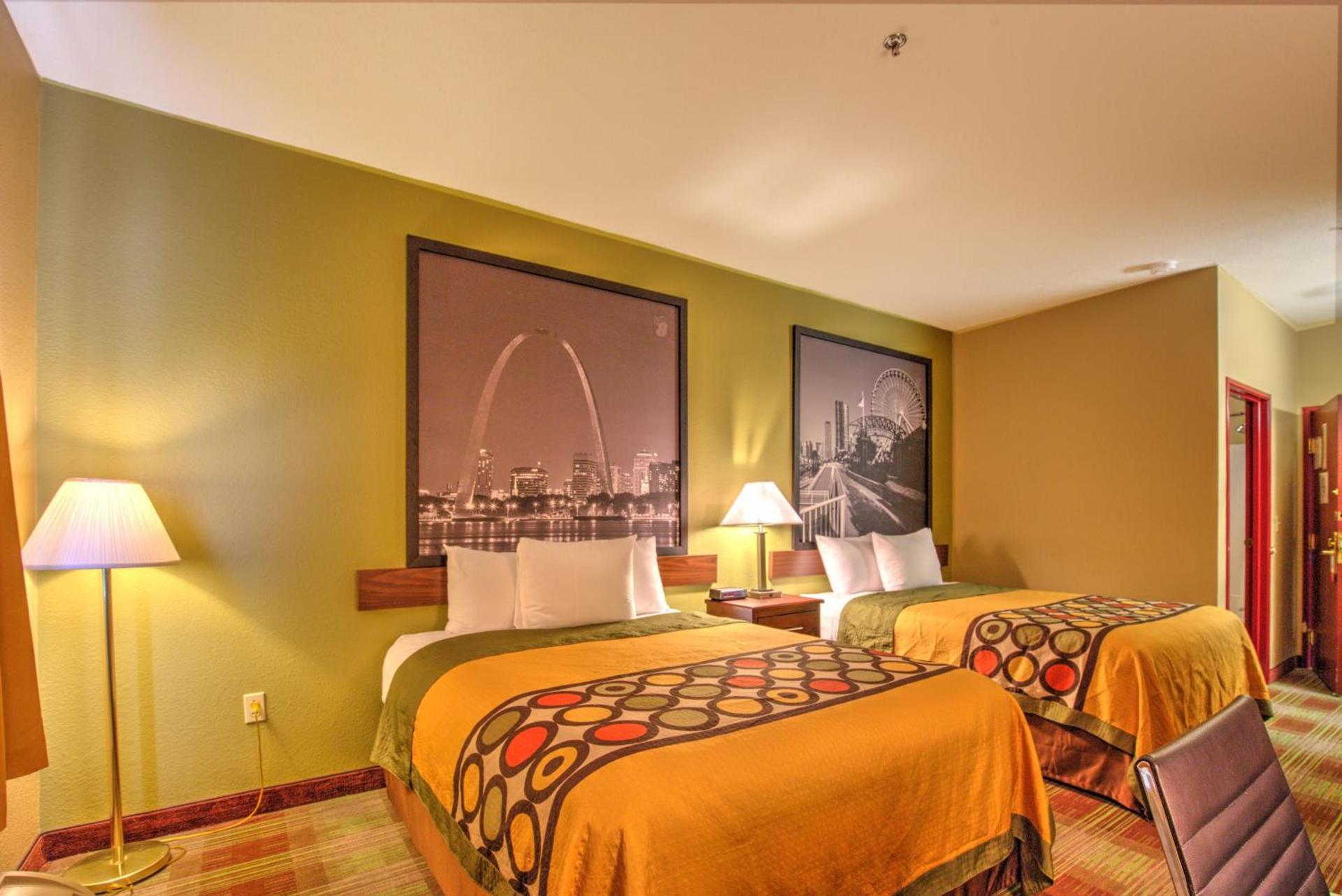 Super 8 by Wyndham Waterloo photo 38