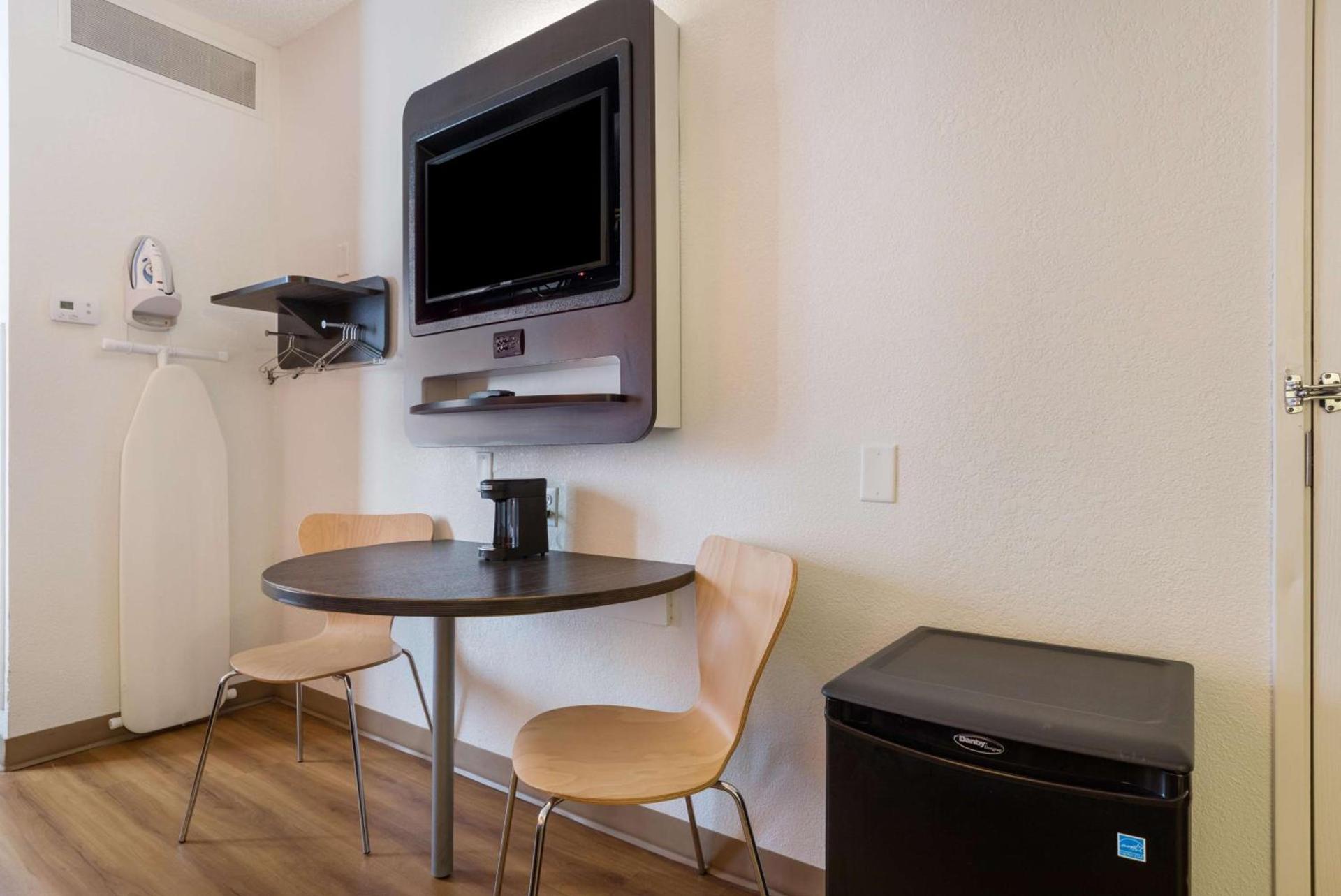 Motel 6-Orlando, FL - International Dr photo 16