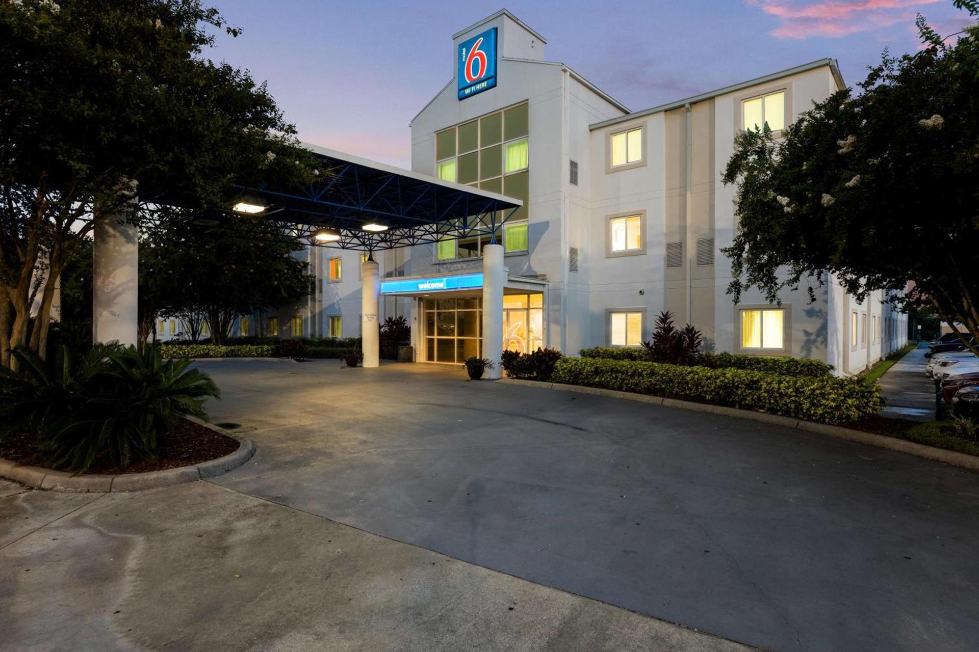 Motel 6-Orlando, FL - International Dr photo 4