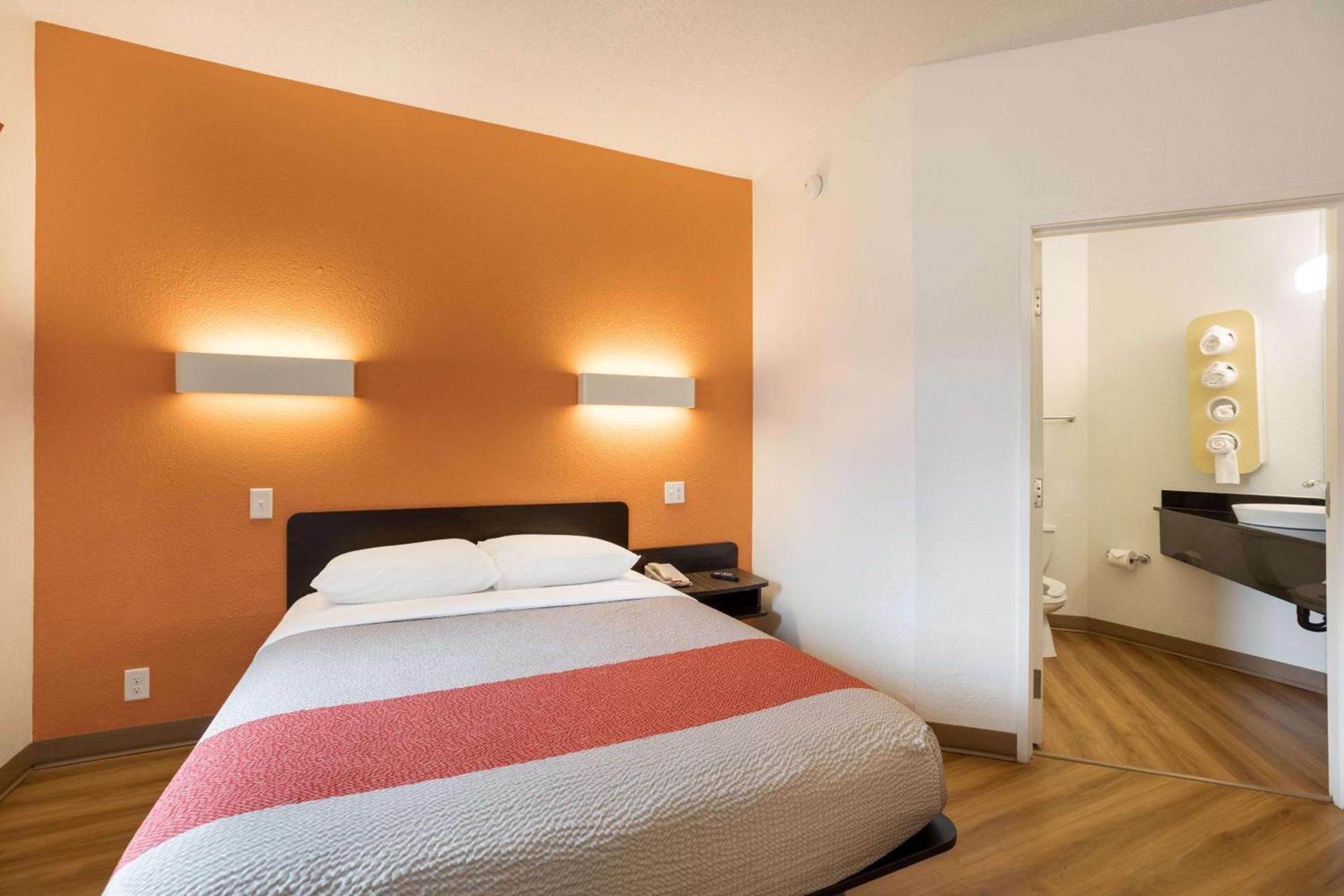 Motel 6-Orlando, FL - International Dr photo 22