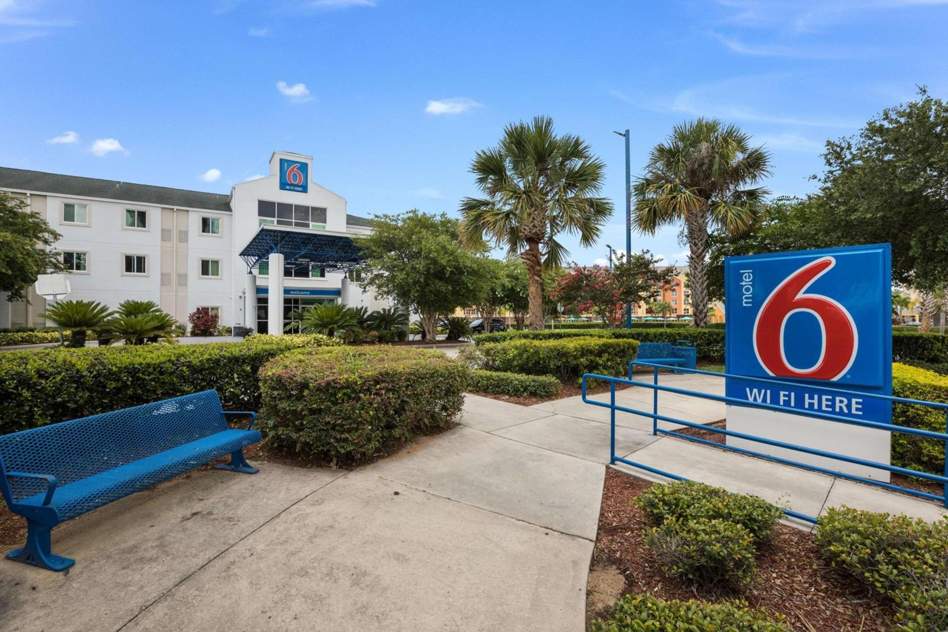 Motel 6-Orlando, FL - International Dr photo 5
