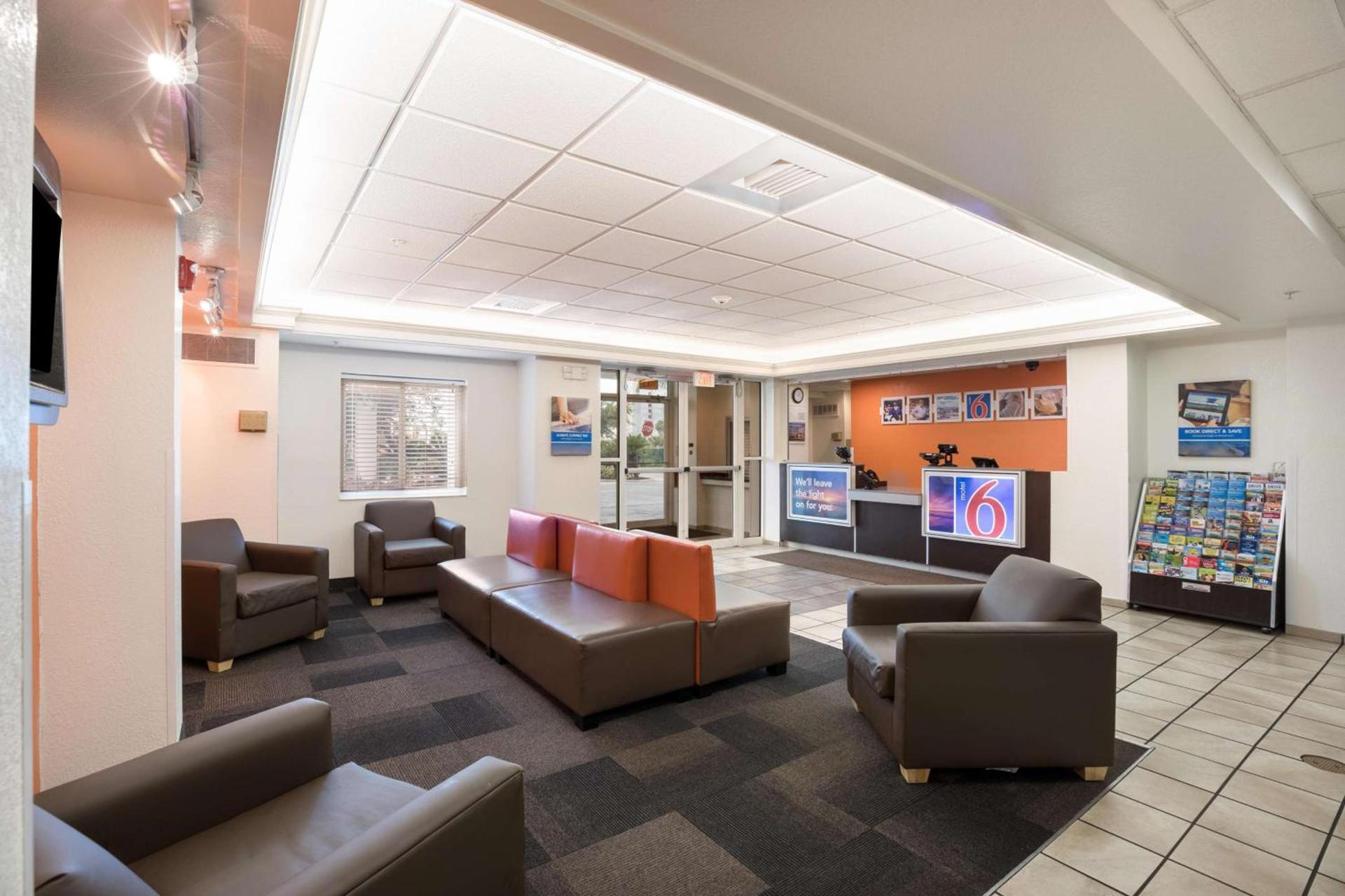 Motel 6-Orlando, FL - International Dr photo 31