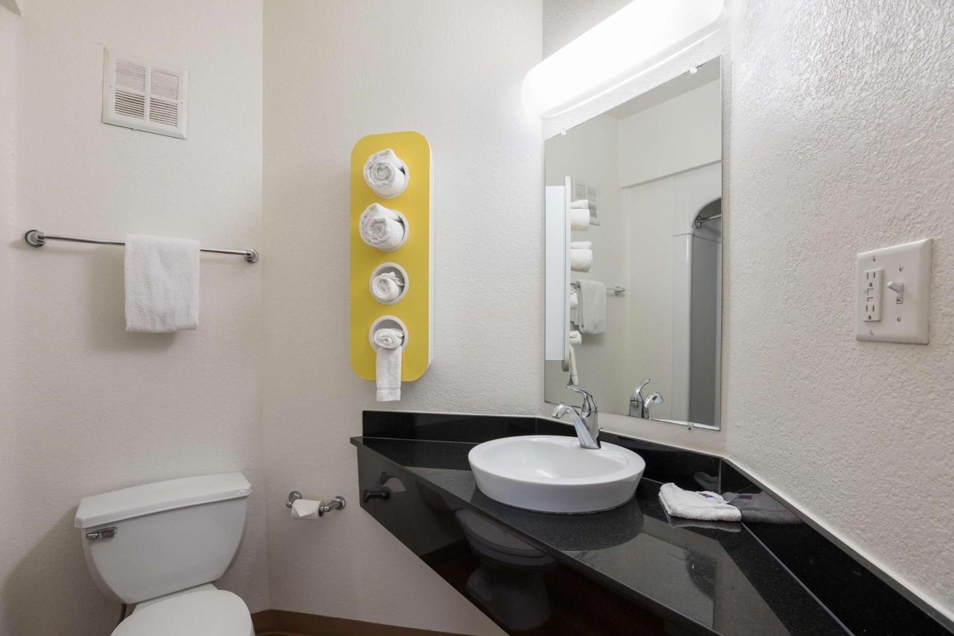 Motel 6-Orlando, FL - International Dr photo 27
