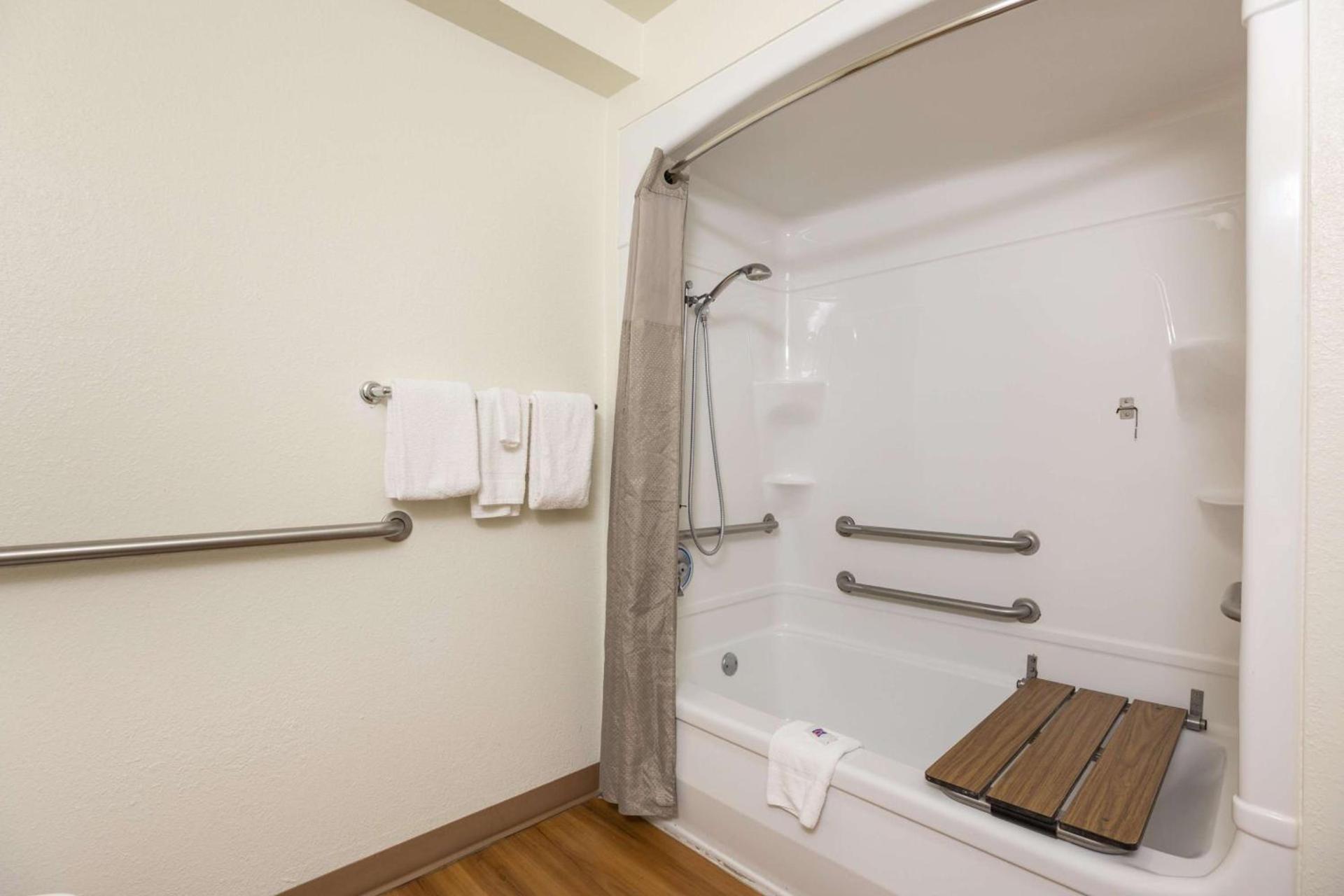 Motel 6-Orlando, FL - International Dr photo 25
