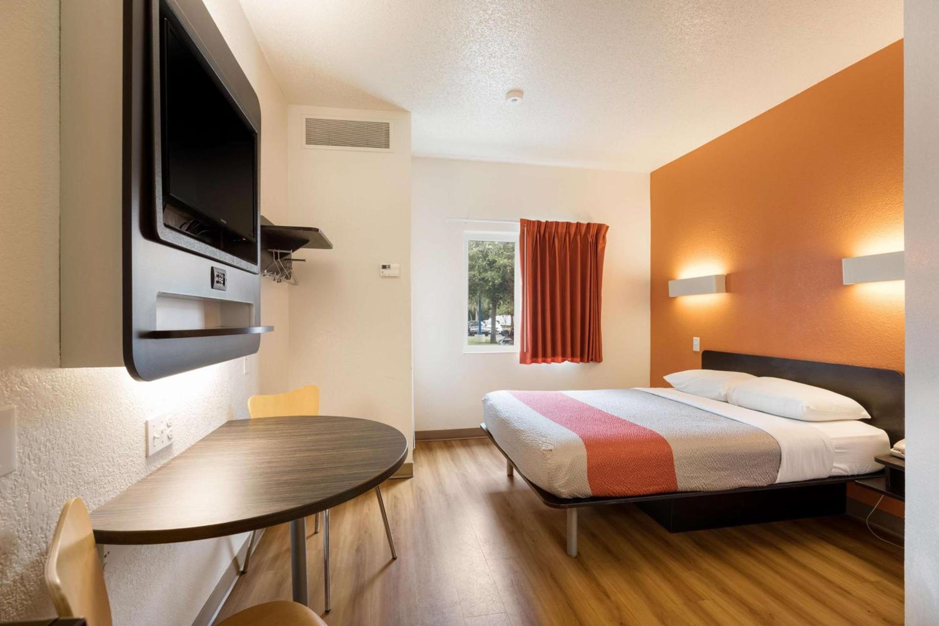 Motel 6-Orlando, FL - International Dr photo 23