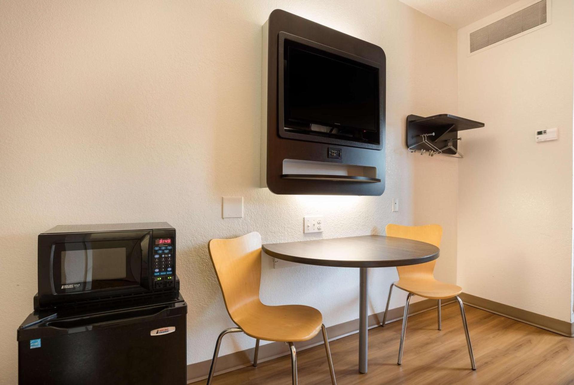 Motel 6-Orlando, FL - International Dr photo 21