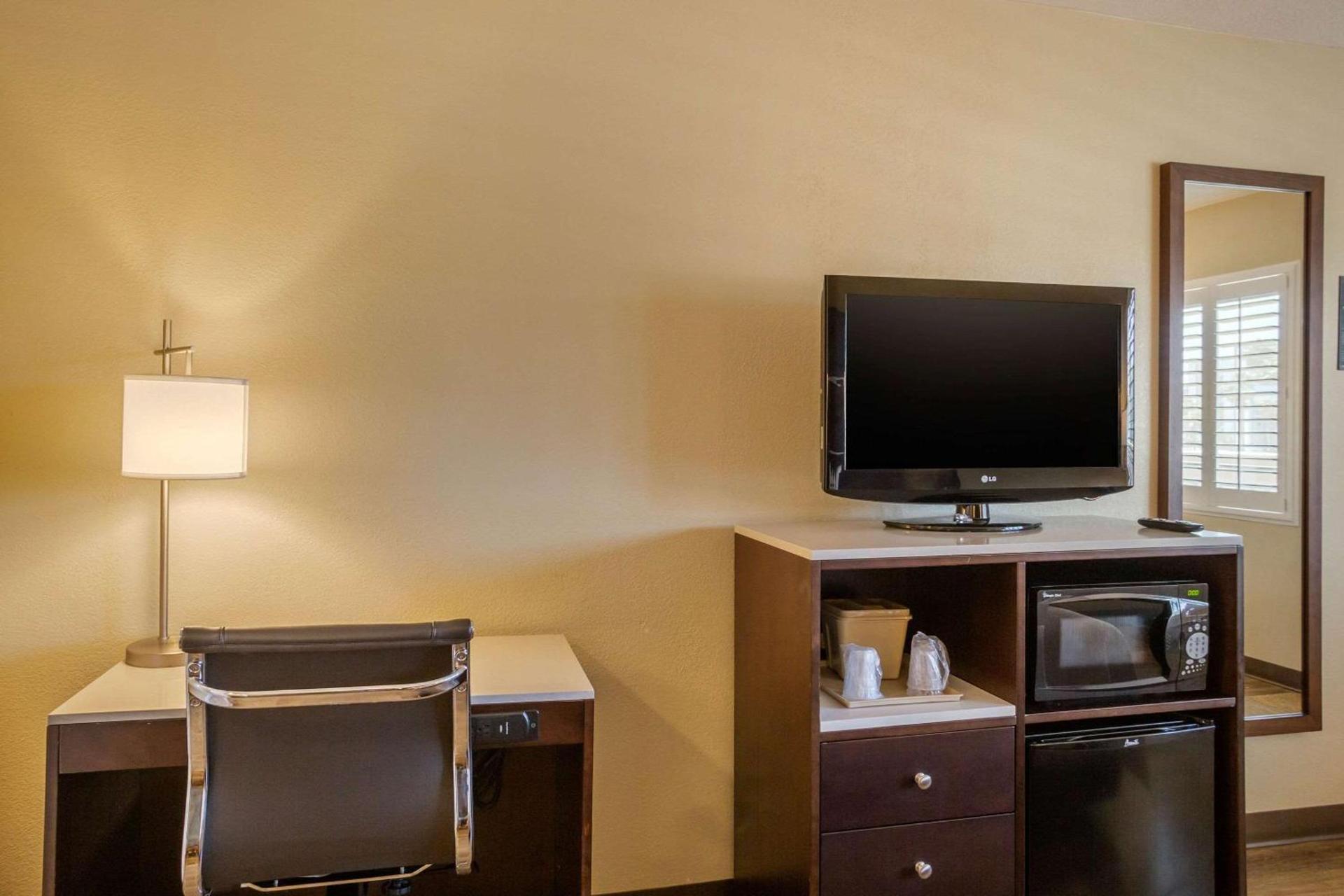Comfort Inn San Diego Airport At The Harbor photo 47