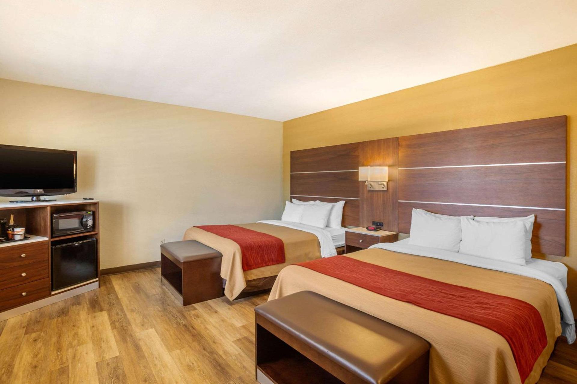 Comfort Inn San Diego Airport At The Harbor photo 42
