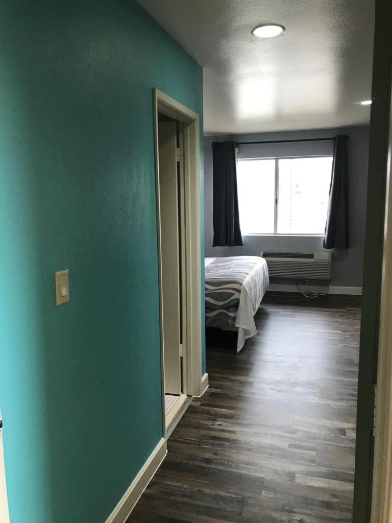 Valued Stay Madison photo 27
