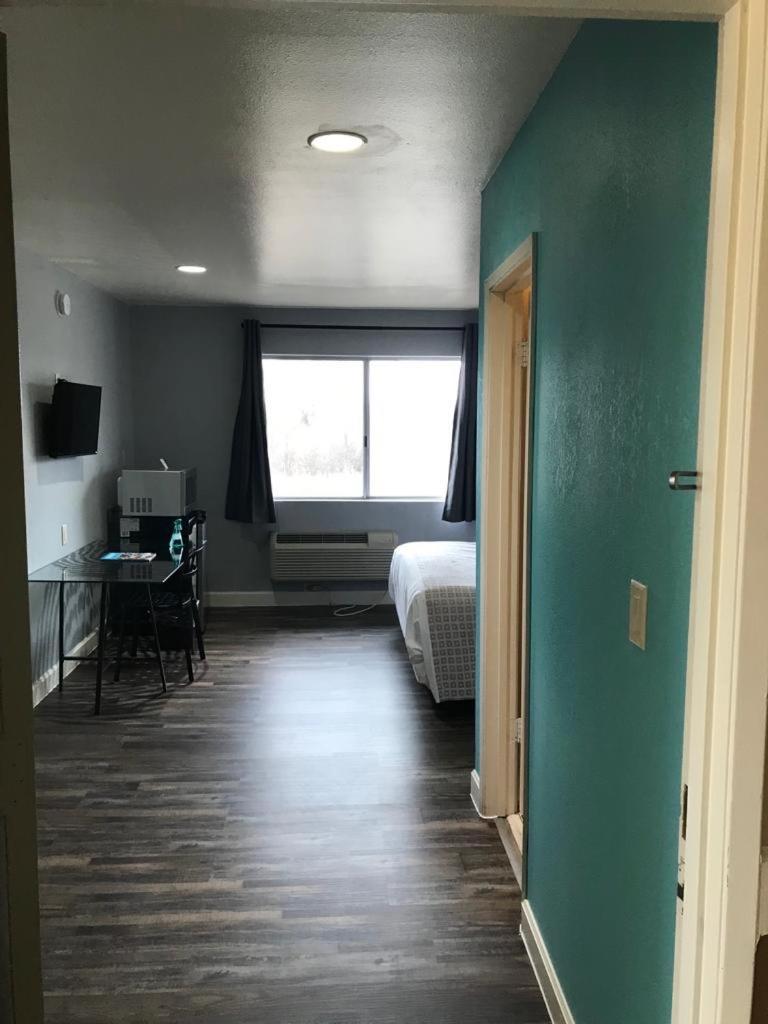 Valued Stay Madison photo 25