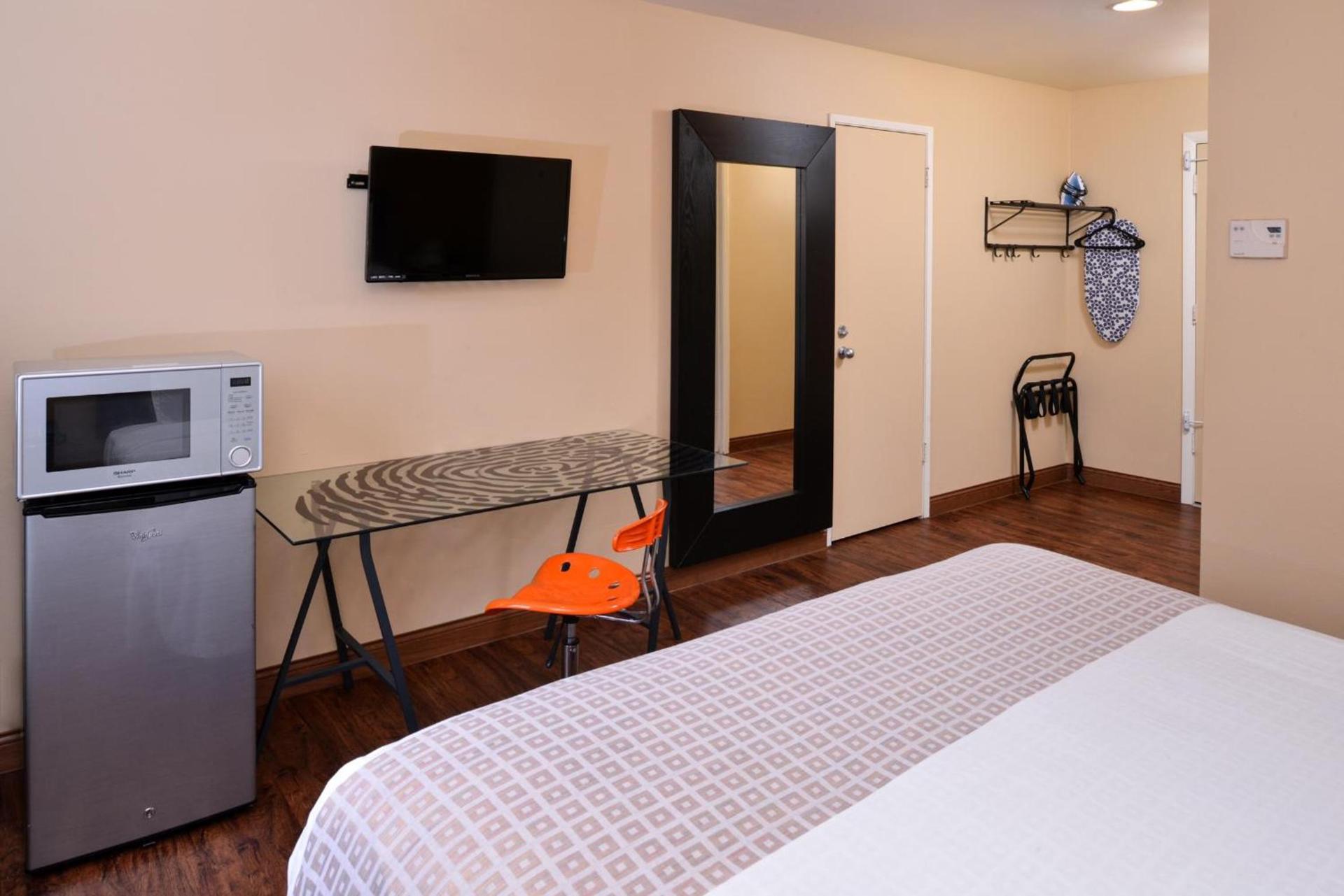 Valued Stay Madison photo 33