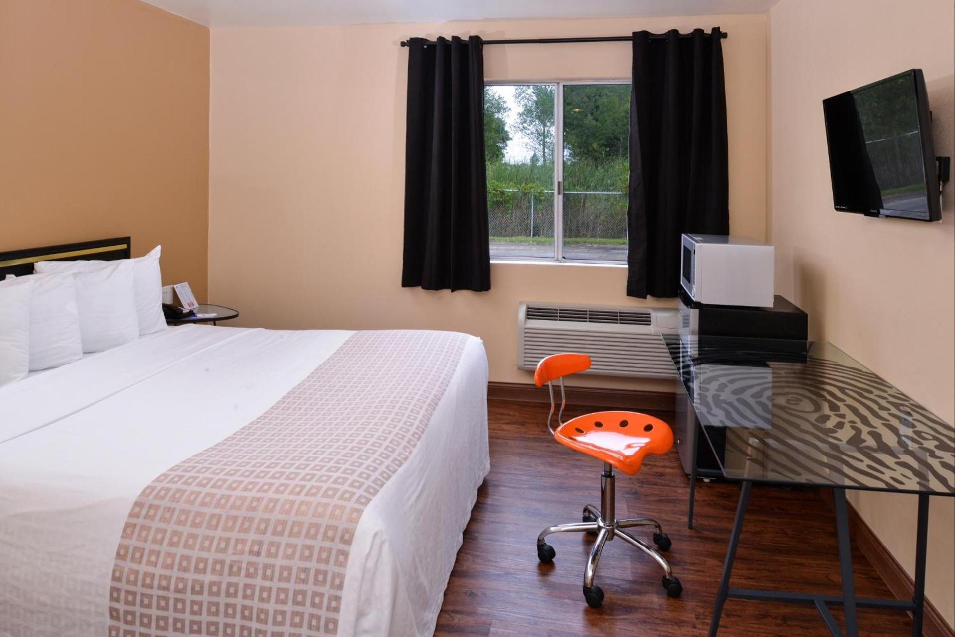 Valued Stay Madison photo 32