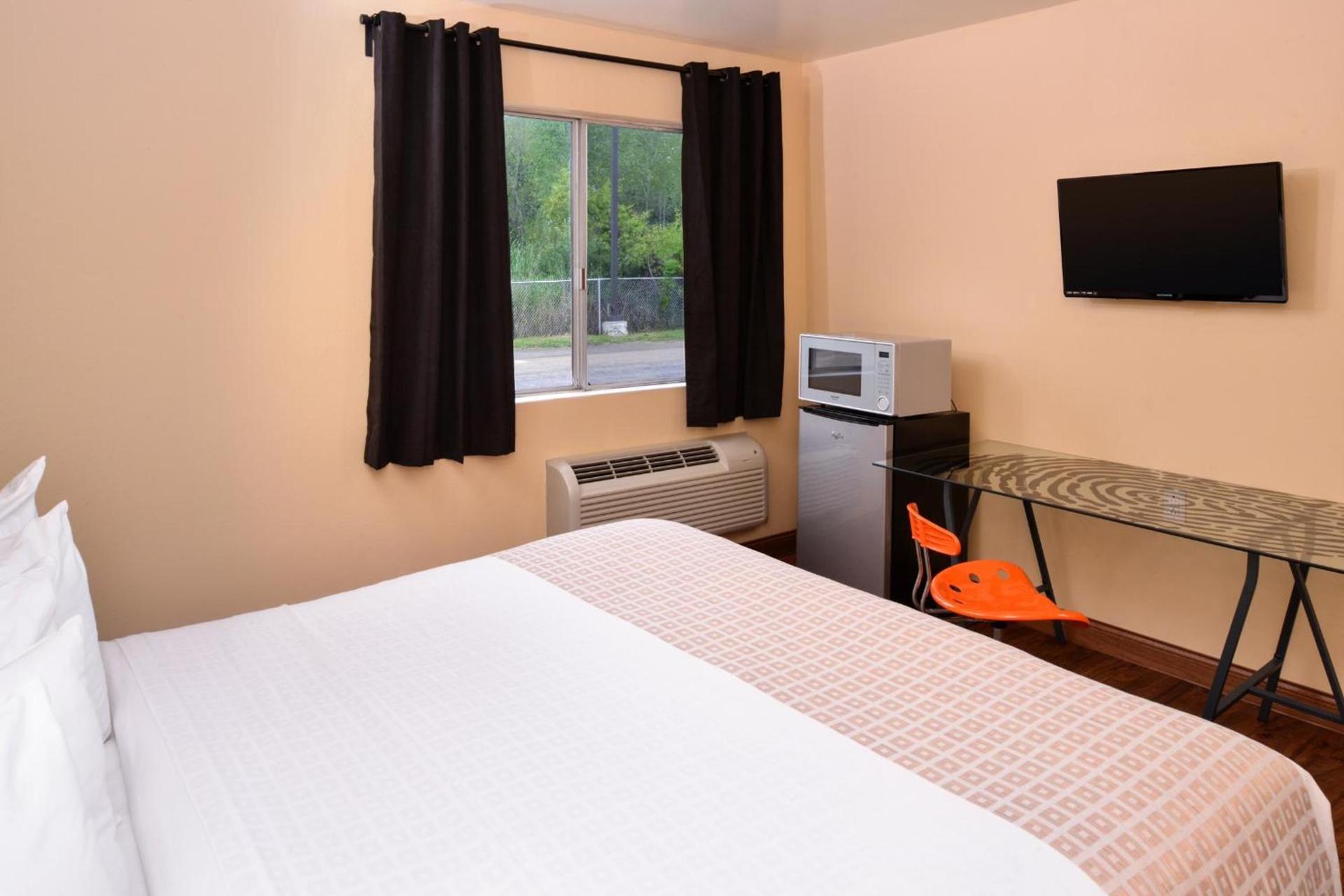 Valued Stay Madison photo 31