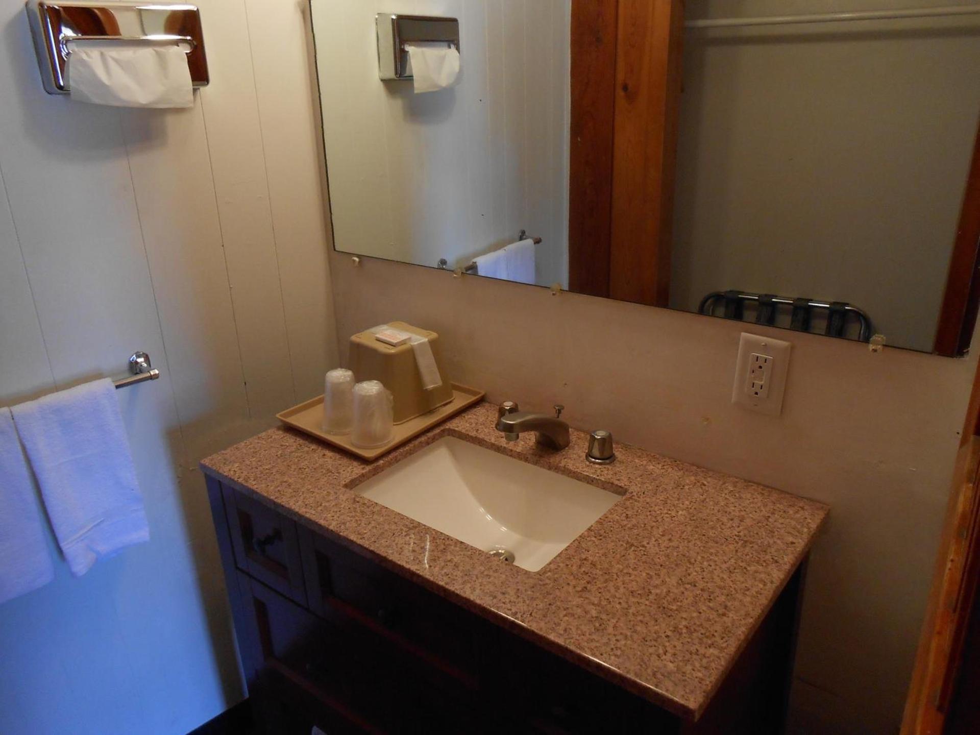 Redrock Country Inn photo 6