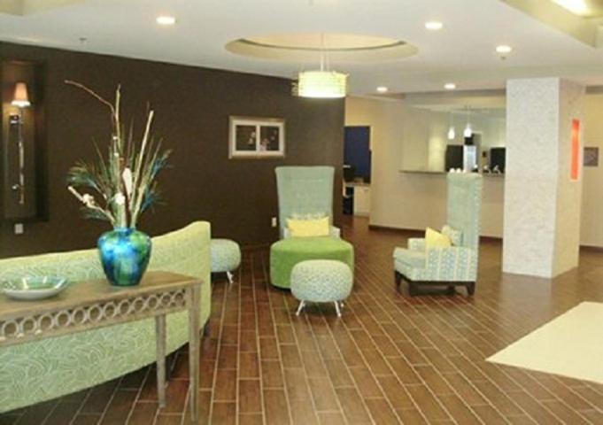 Comfort Suites near Tanger Outlet Mall photo 42