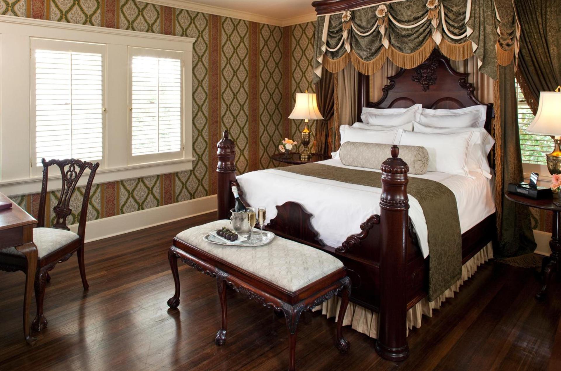 Fairview Inn photo 11