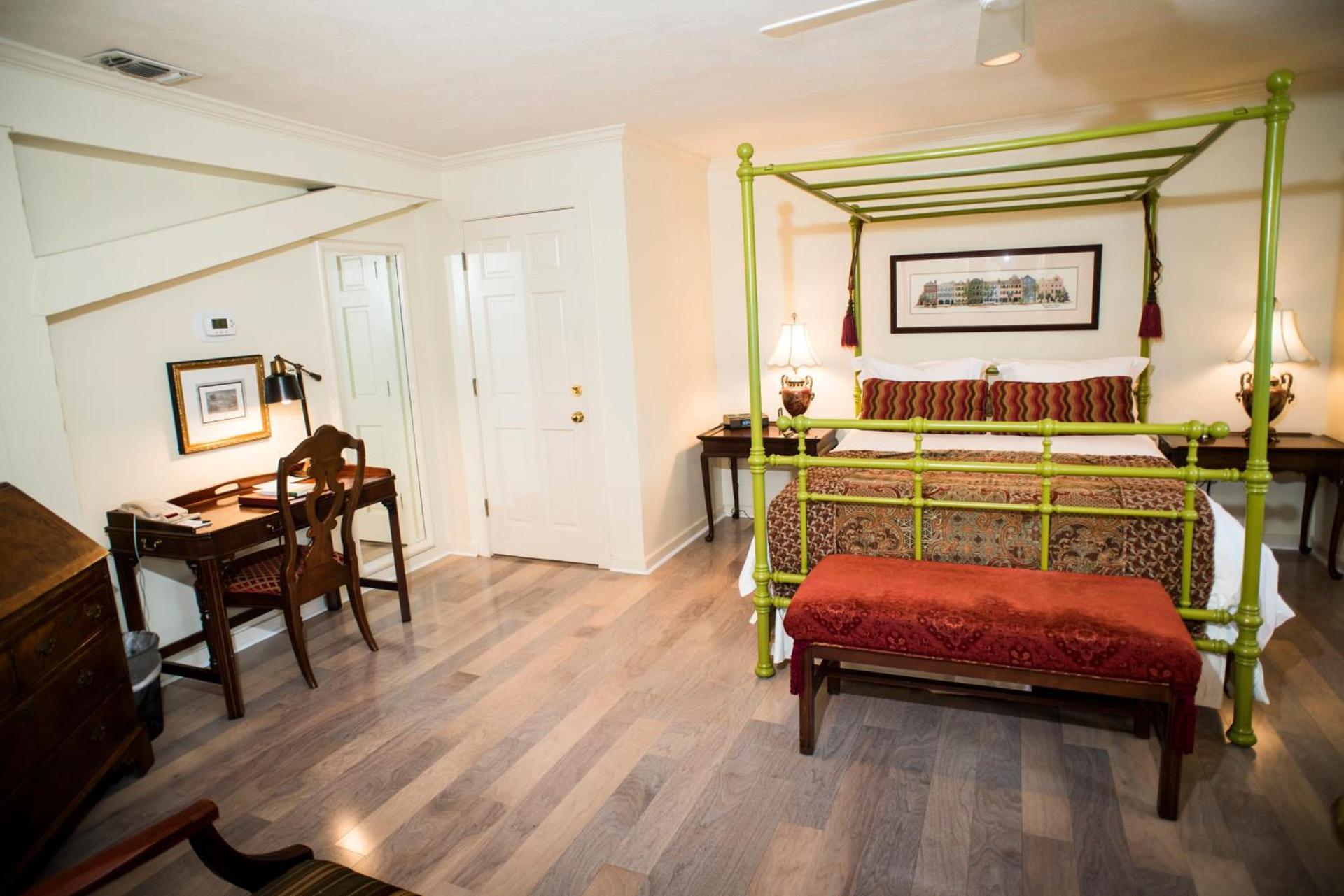 Fairview Inn photo 9