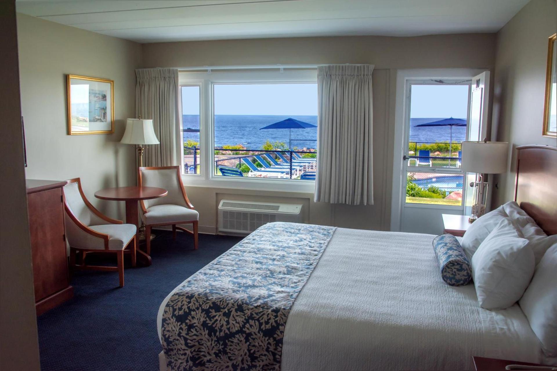 Atlantis Oceanfront Inn Gloucester photo 9