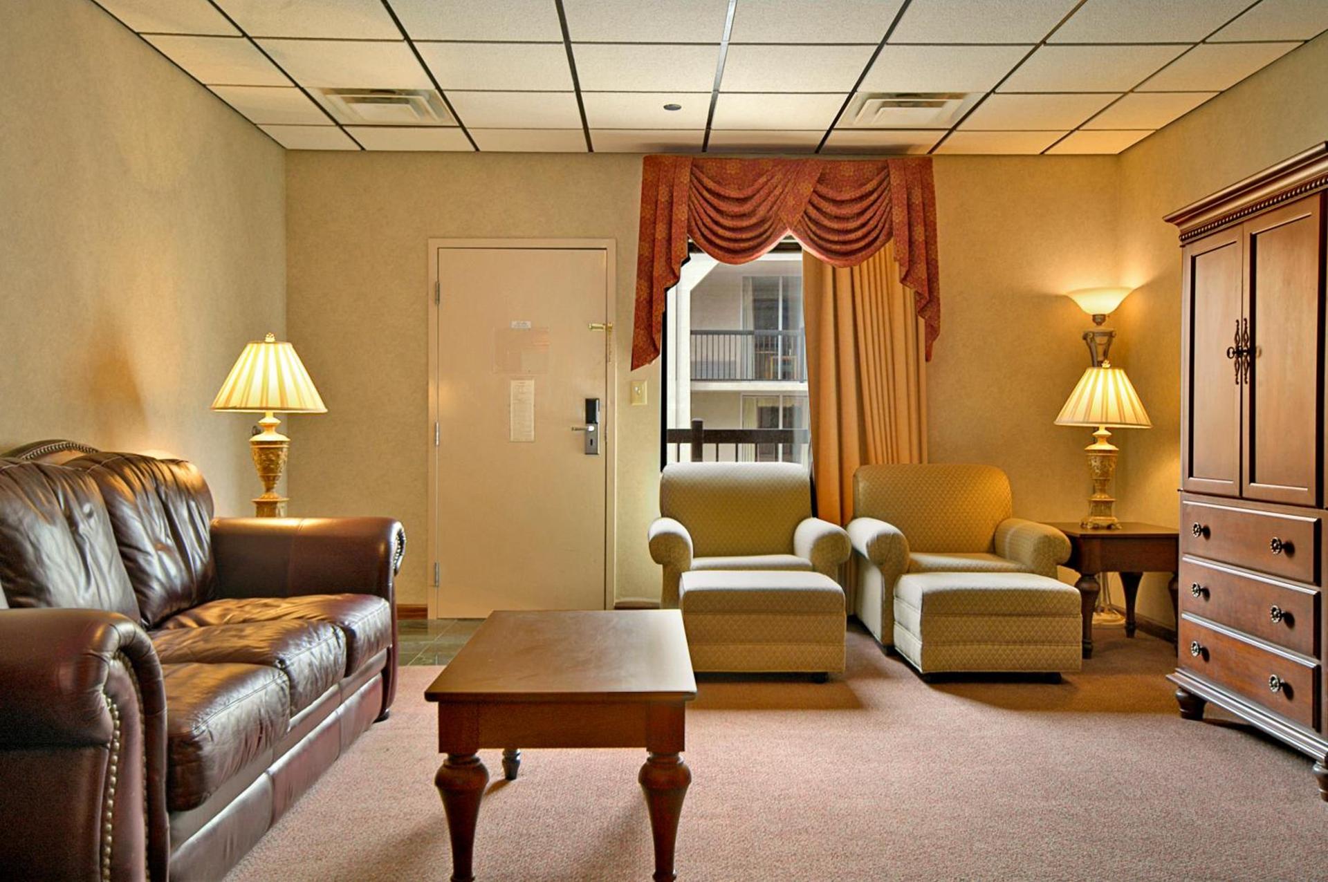 Baymont by Wyndham Johnson City photo 46