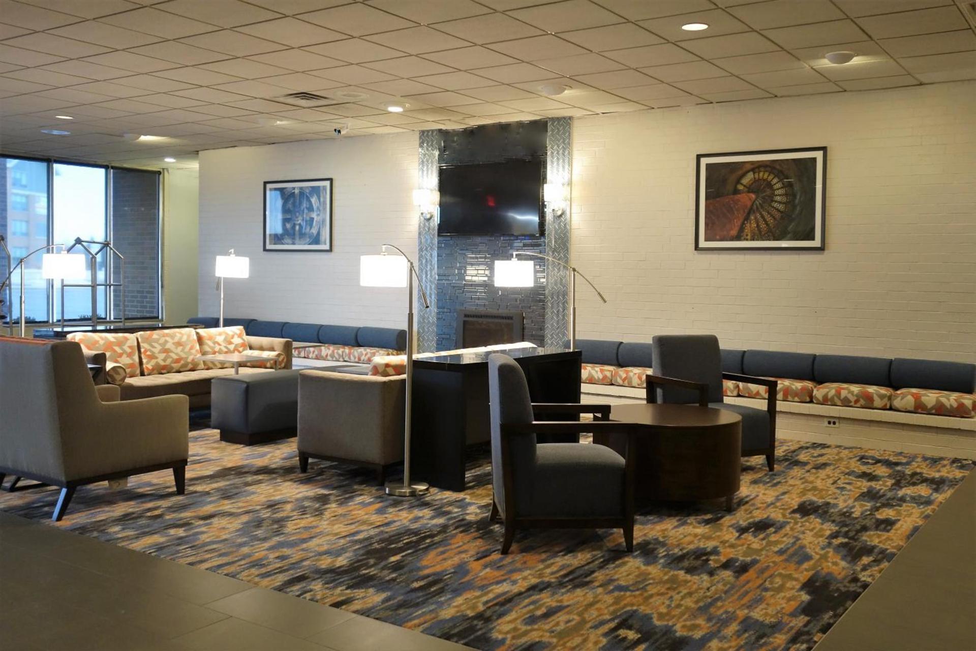 Radisson Hotel and Conference Center Fond du Lac photo 55