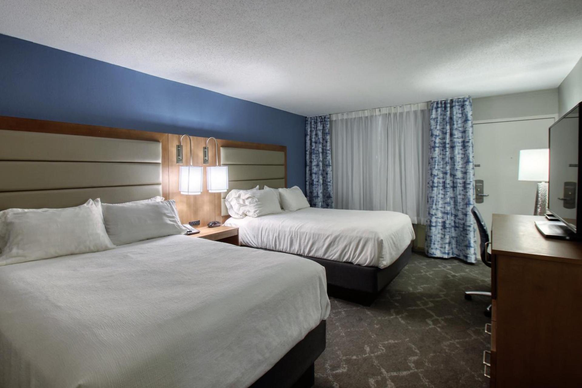 Radisson Hotel and Conference Center Fond du Lac photo 60