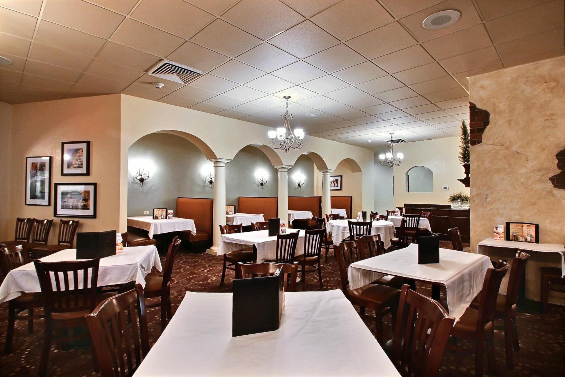 Radisson Hotel and Conference Center Fond du Lac photo 62