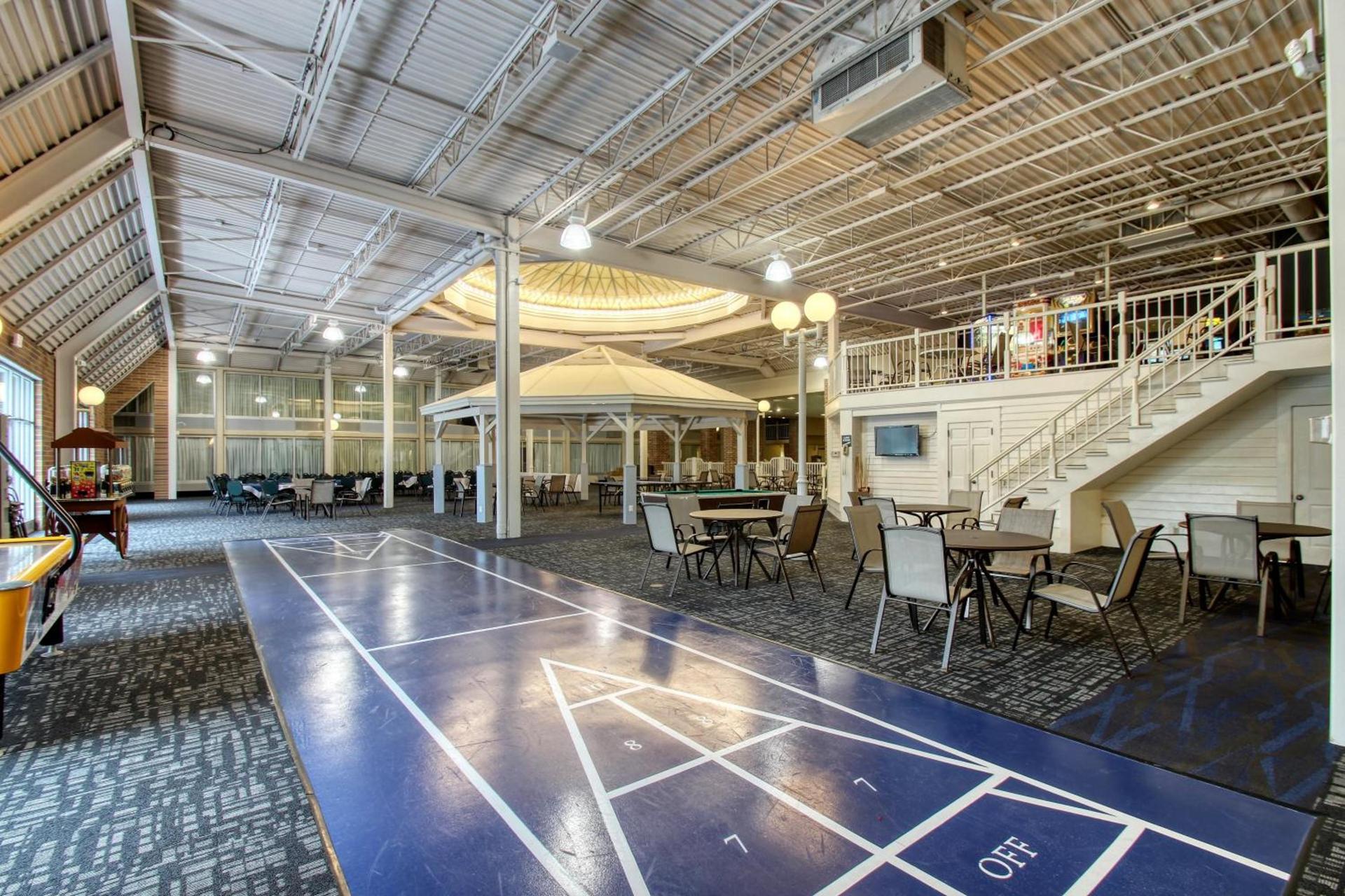 Radisson Hotel and Conference Center Fond du Lac photo 63