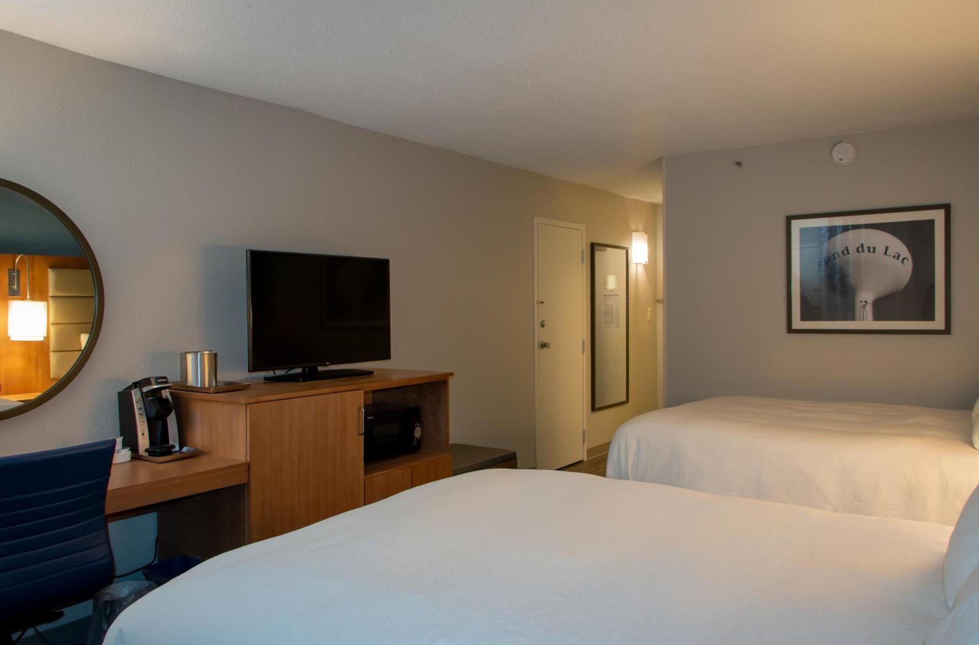 Radisson Hotel and Conference Center Fond du Lac photo 51