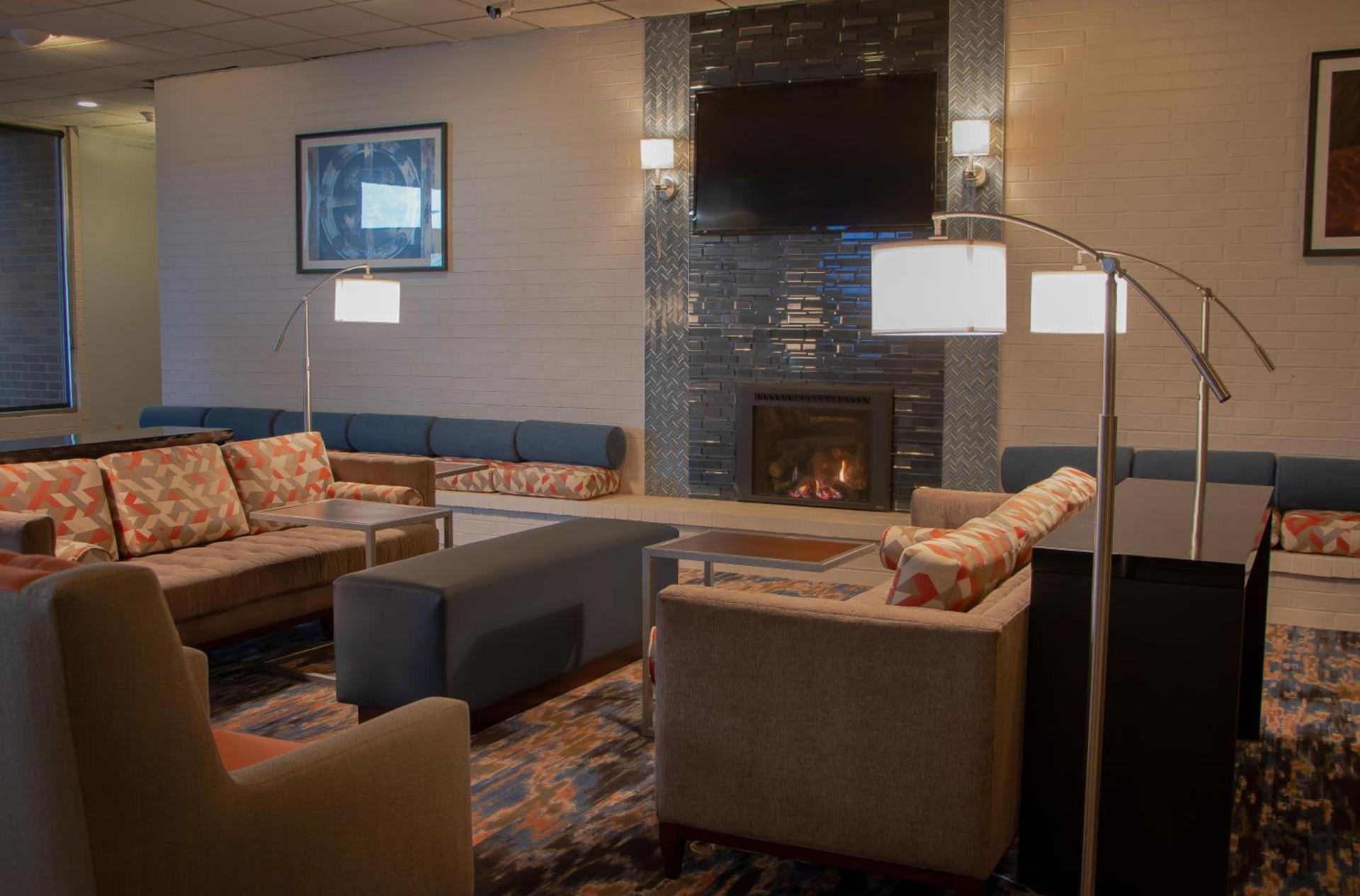 Radisson Hotel and Conference Center Fond du Lac photo 52