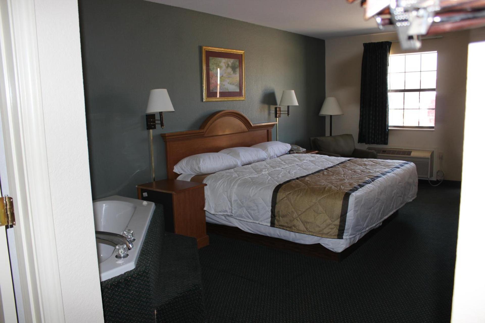 Nationwide 9 Inn photo 16