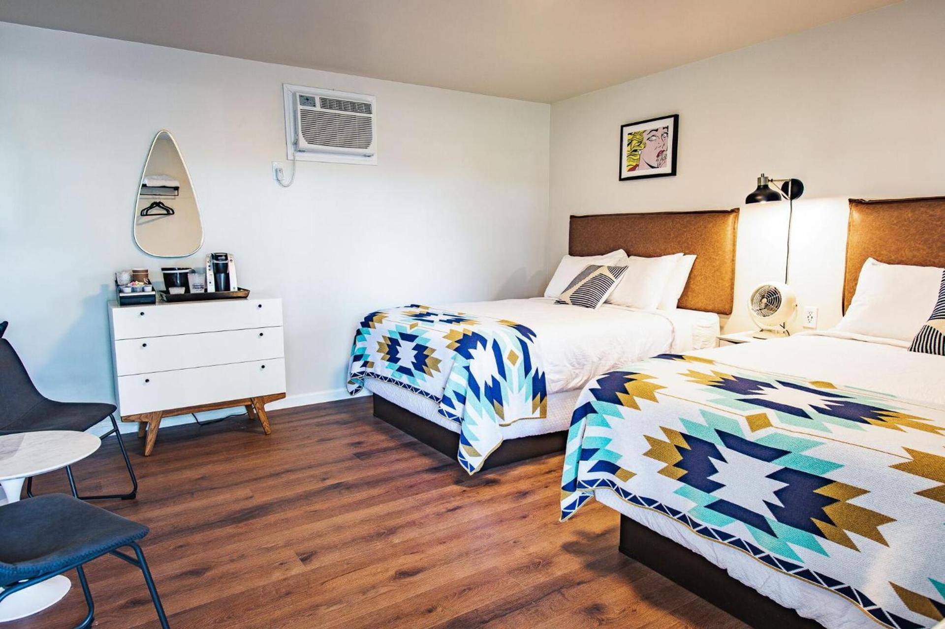 Stonewall Motor Lodge photo 23