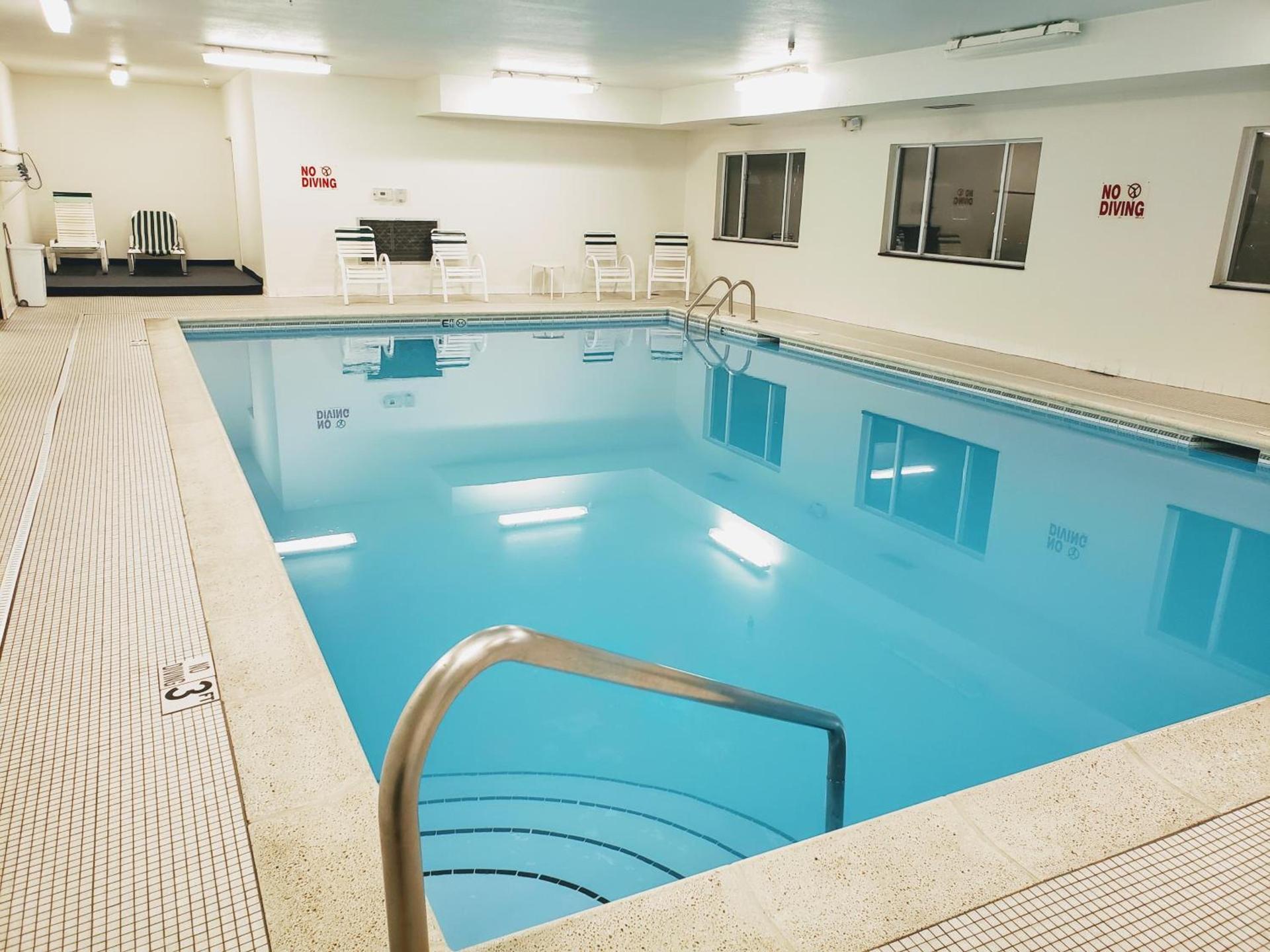 Days Inn & Suites by Wyndham Morris I-80 photo 52