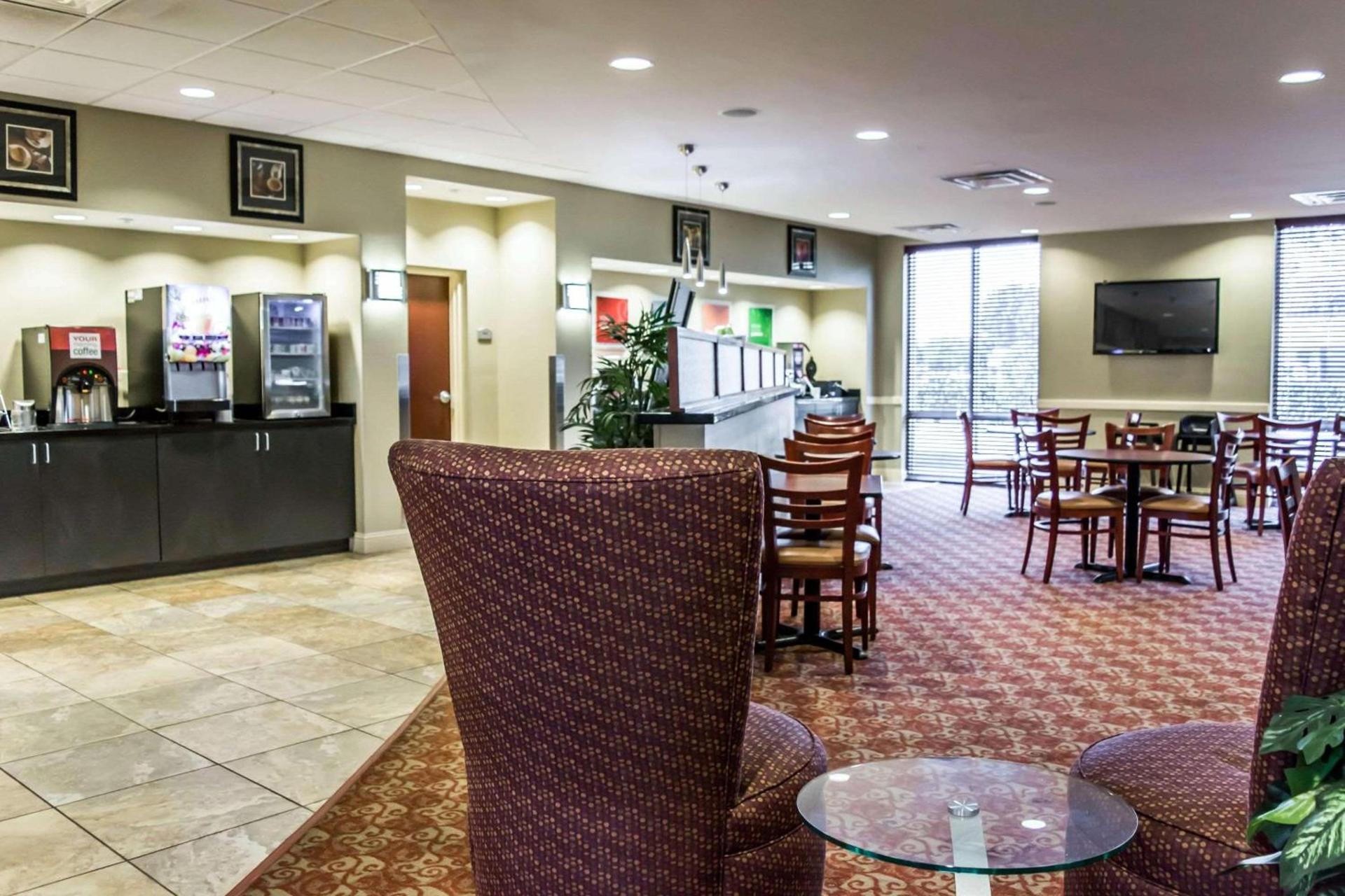 Comfort Suites Palm Bay - Melbourne photo 22