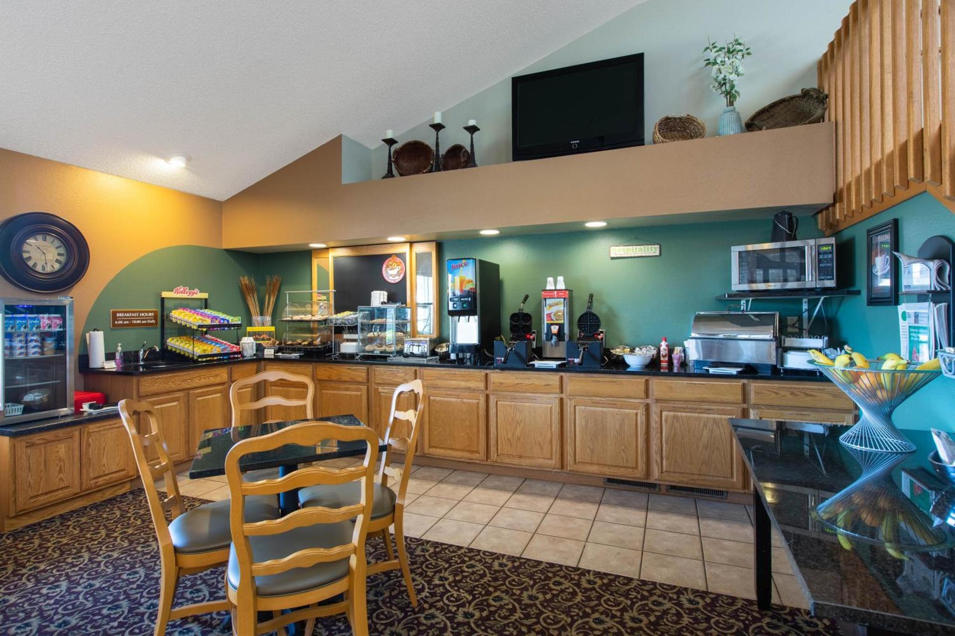 AmericInn by Wyndham Merrill photo 5