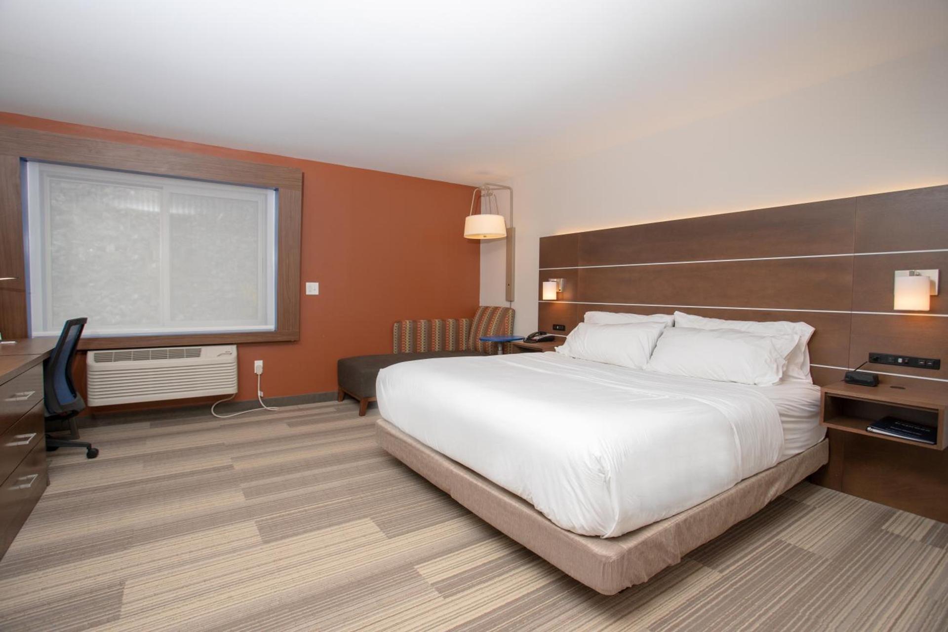Holiday Inn Express Houghton-Keweenaw by IHG photo 2