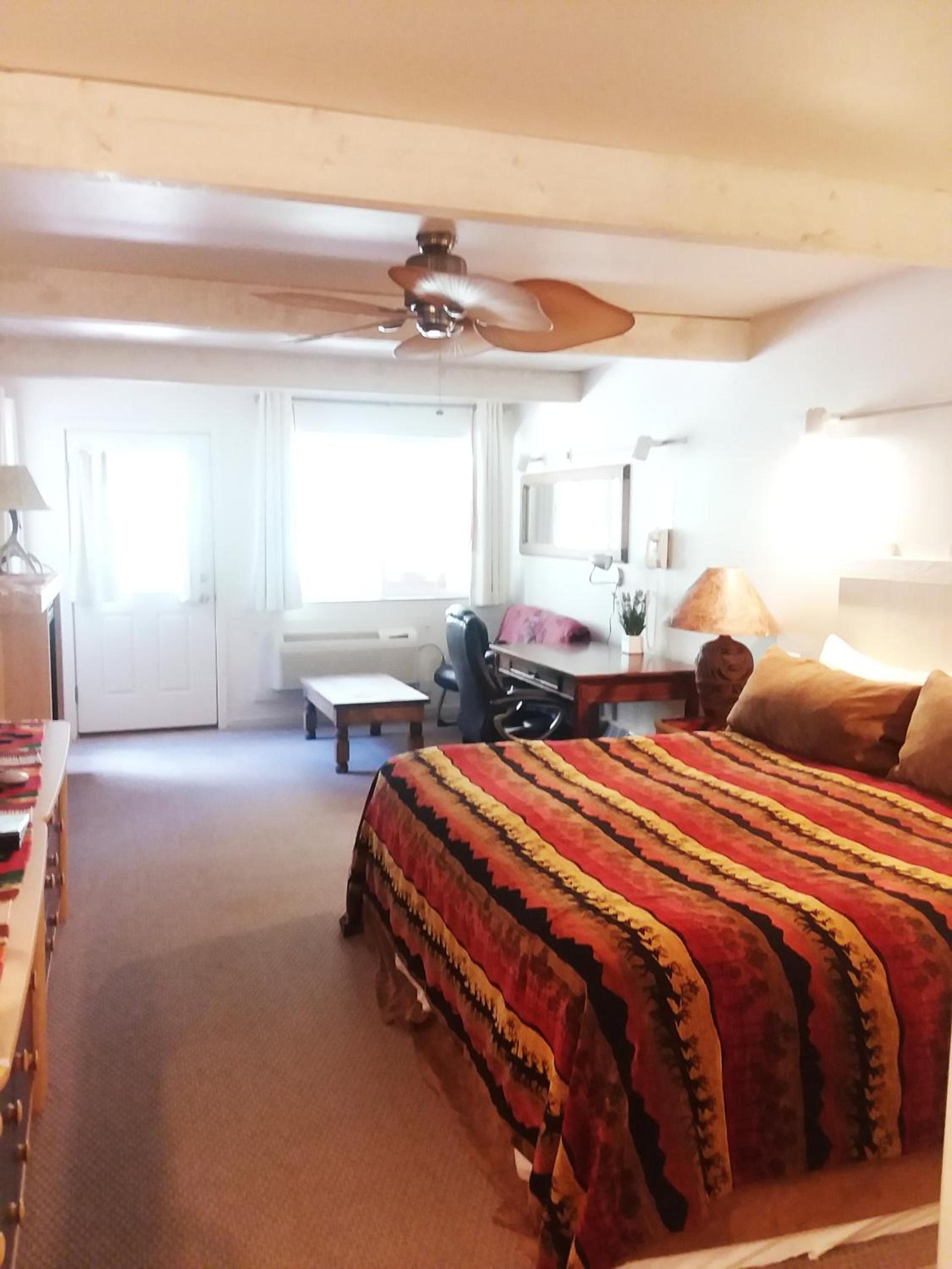 Hot Springs Inn photo 7