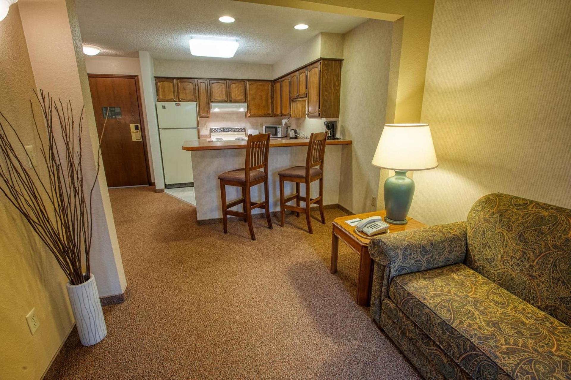Sophie Station Suites photo 8
