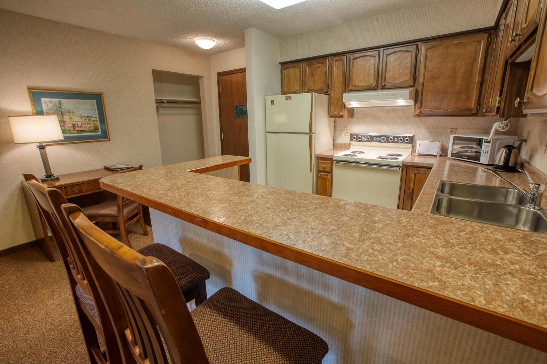 Sophie Station Suites photo 9